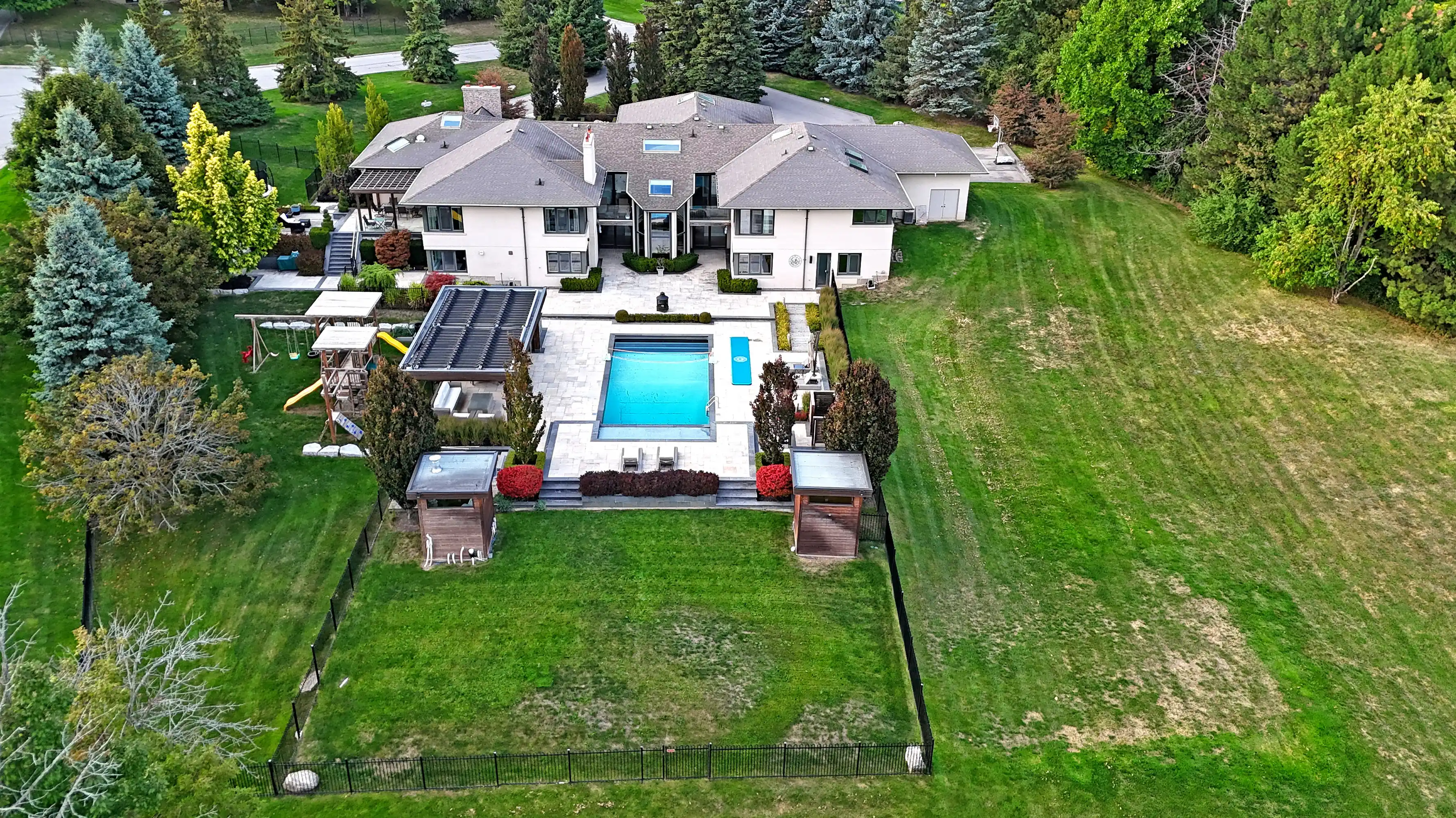 17 Dew Drop Crt, Vaughan – image 121