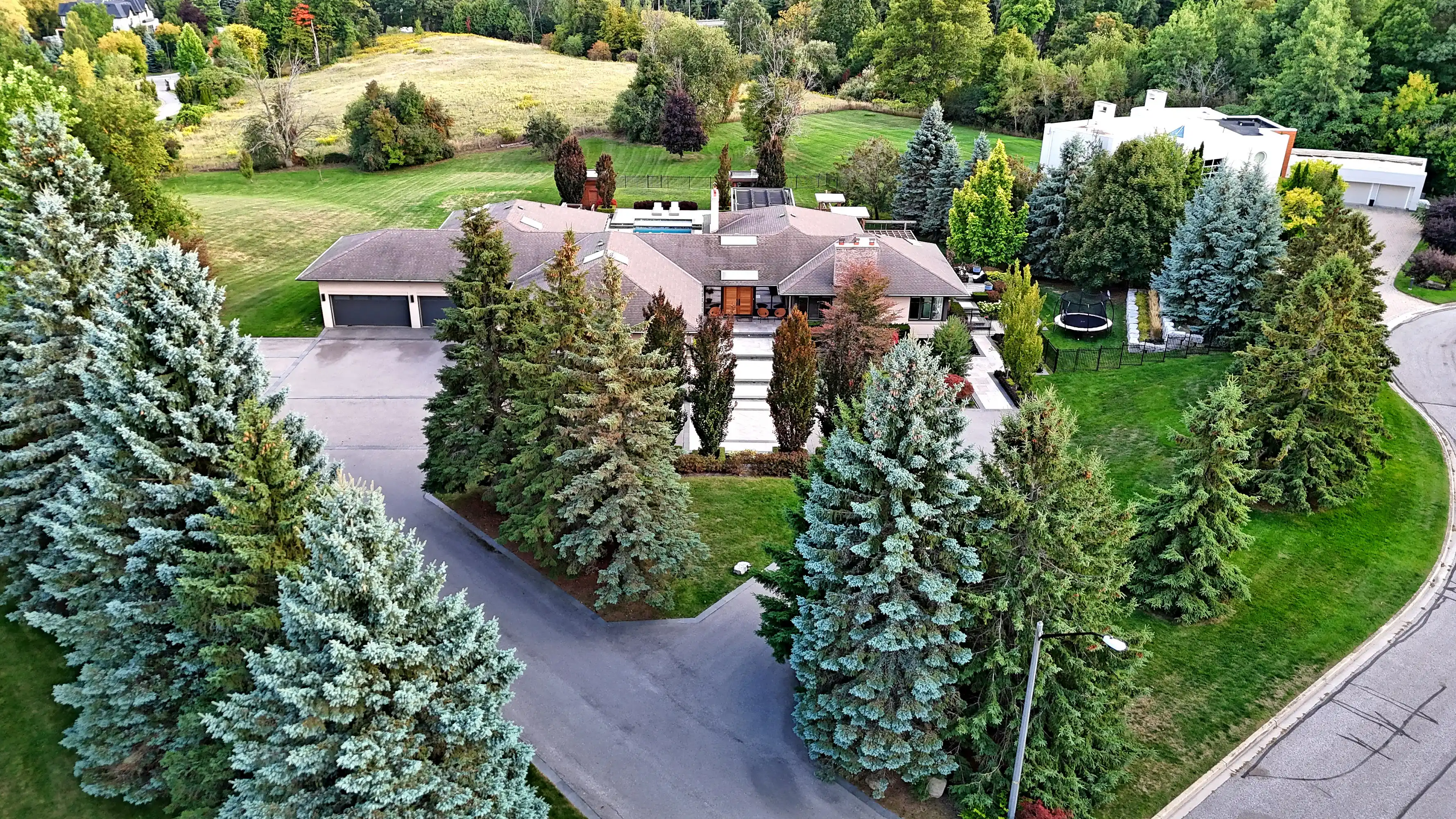 17 Dew Drop Crt, Vaughan – image 125