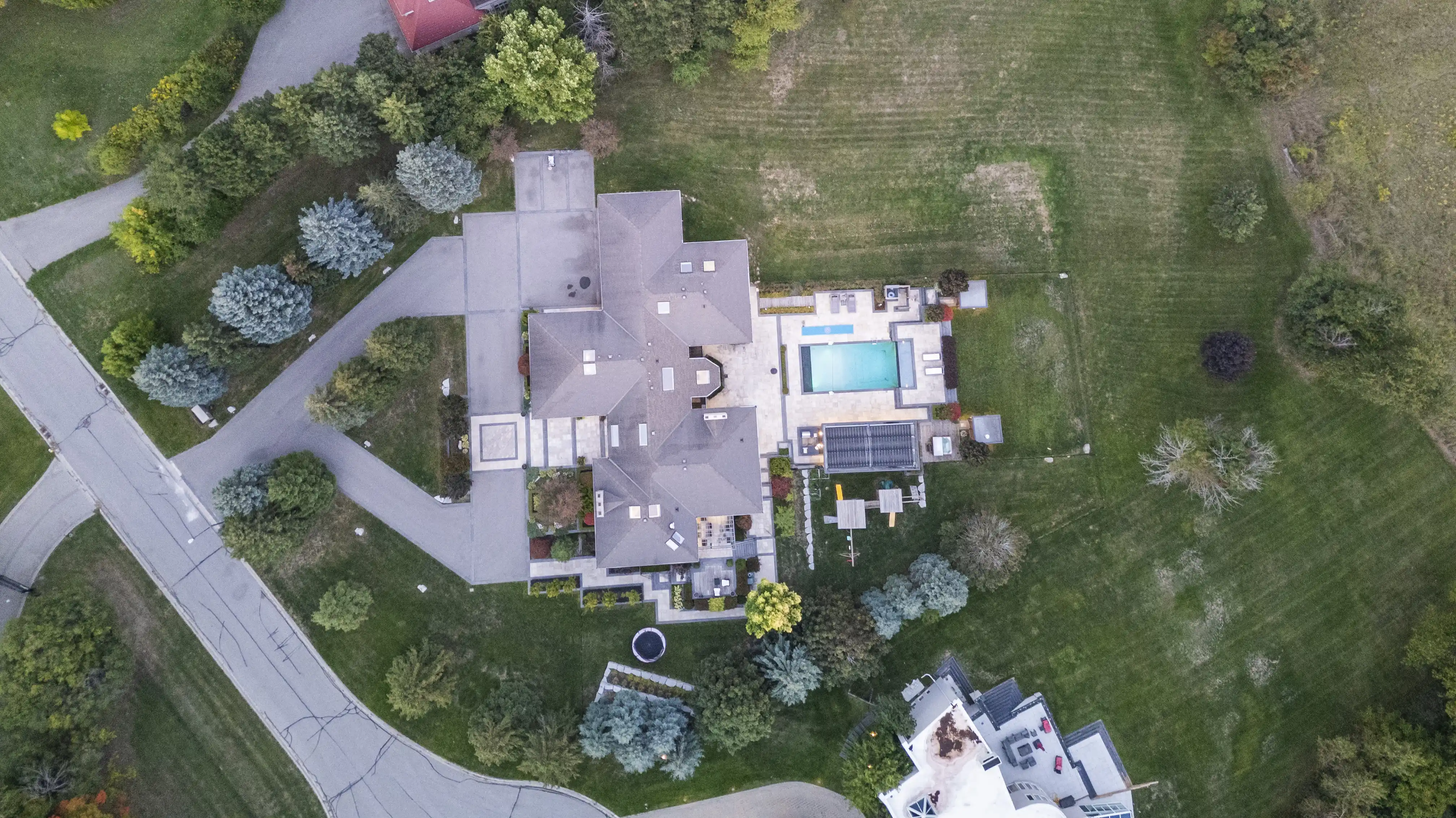 17 Dew Drop Crt, Vaughan – image 141
