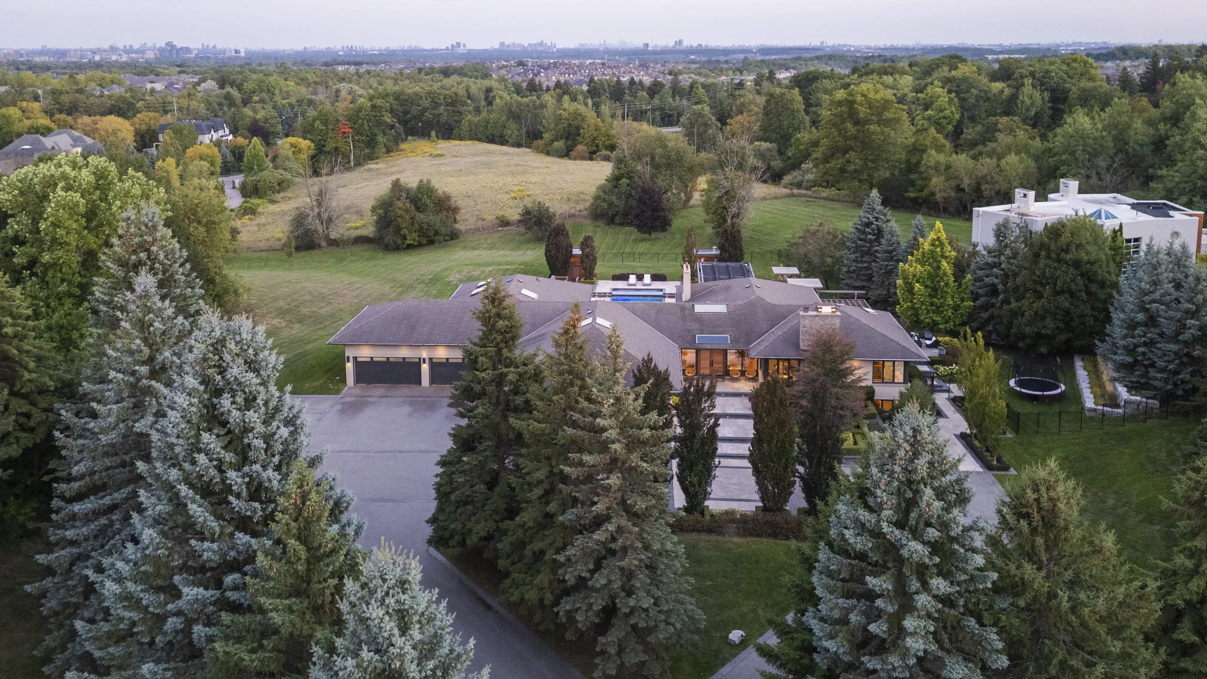17 Dew Drop Crt, Vaughan – image 145