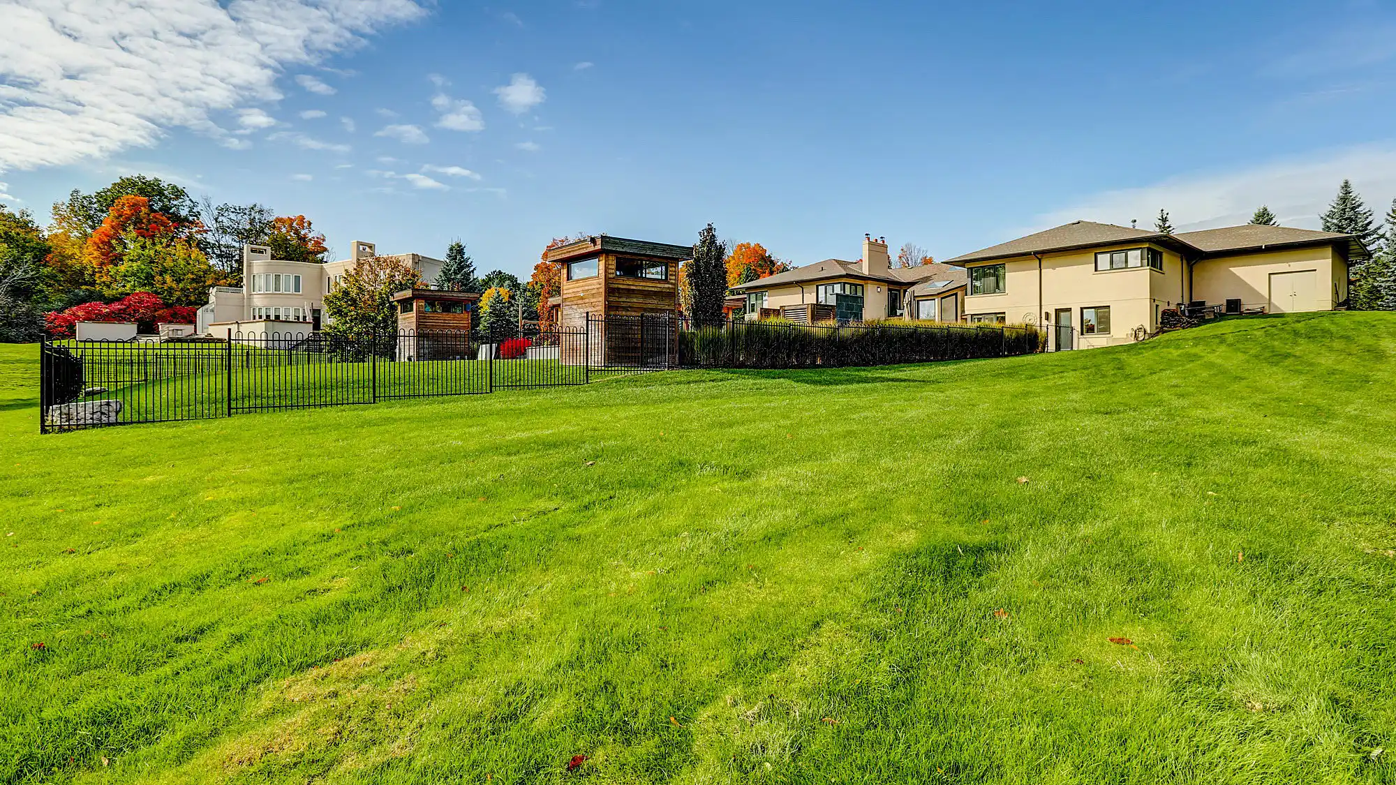 17 Dew Drop Crt, Vaughan – image 155