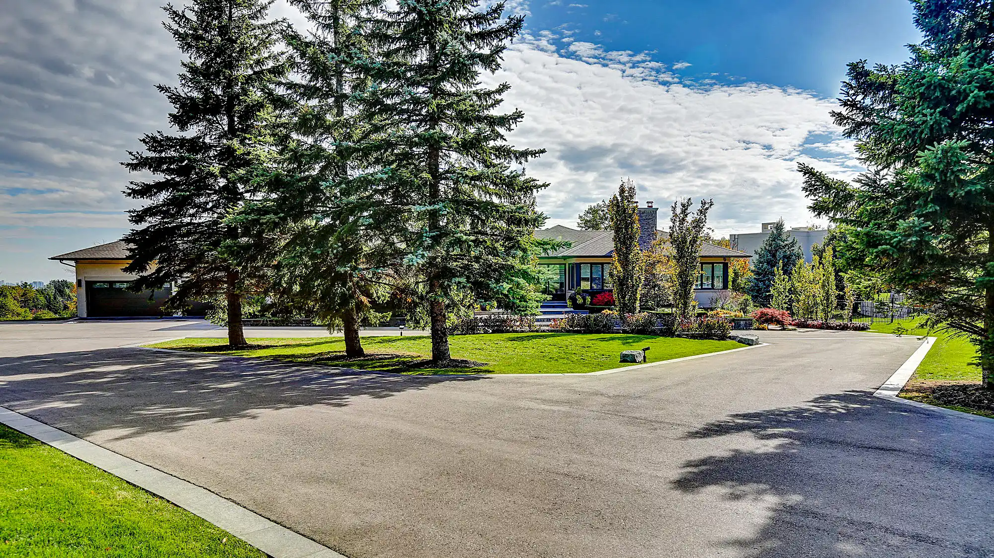 17 Dew Drop Crt, Vaughan – image 159