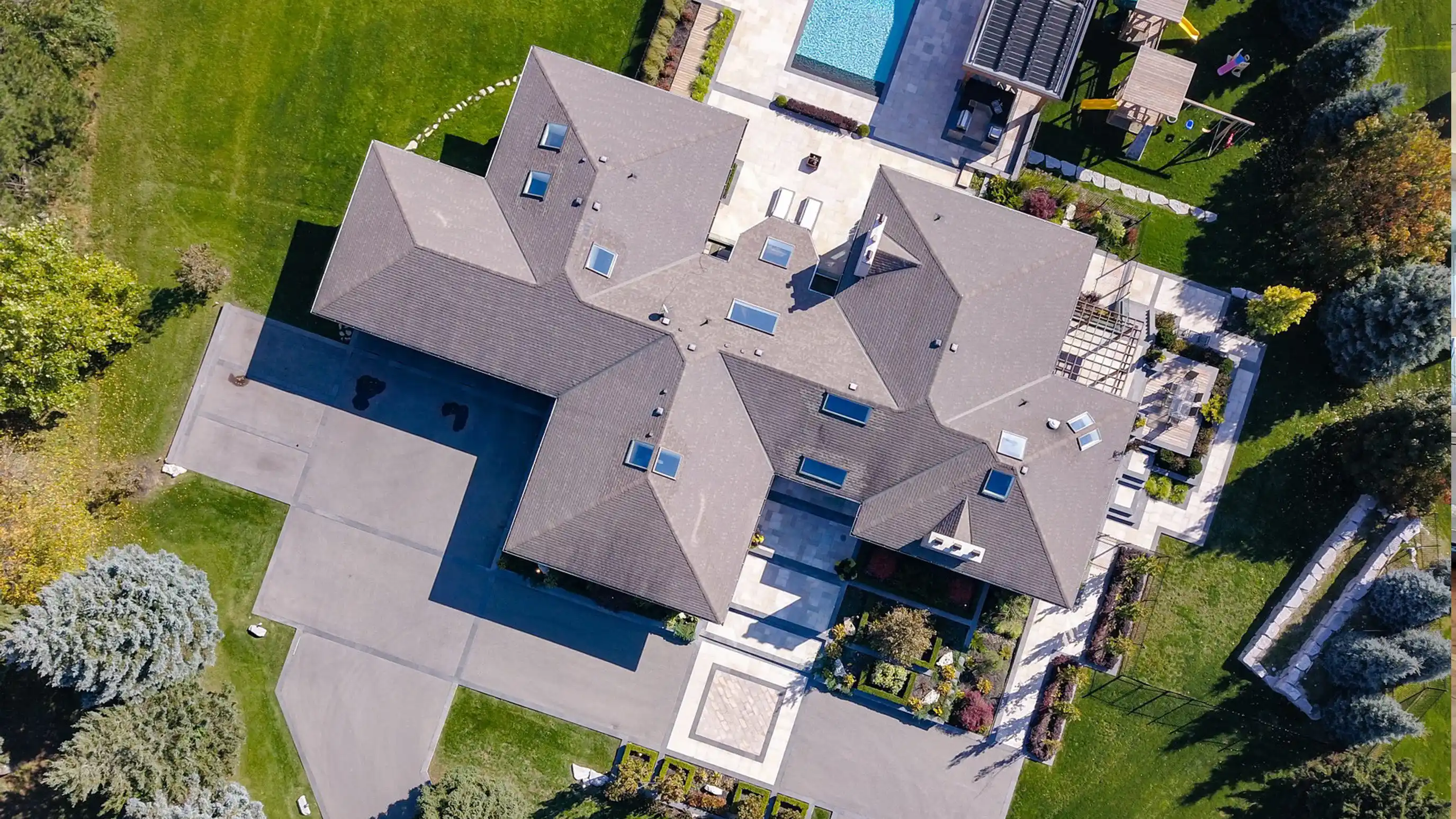 17 Dew Drop Crt, Vaughan – image 173