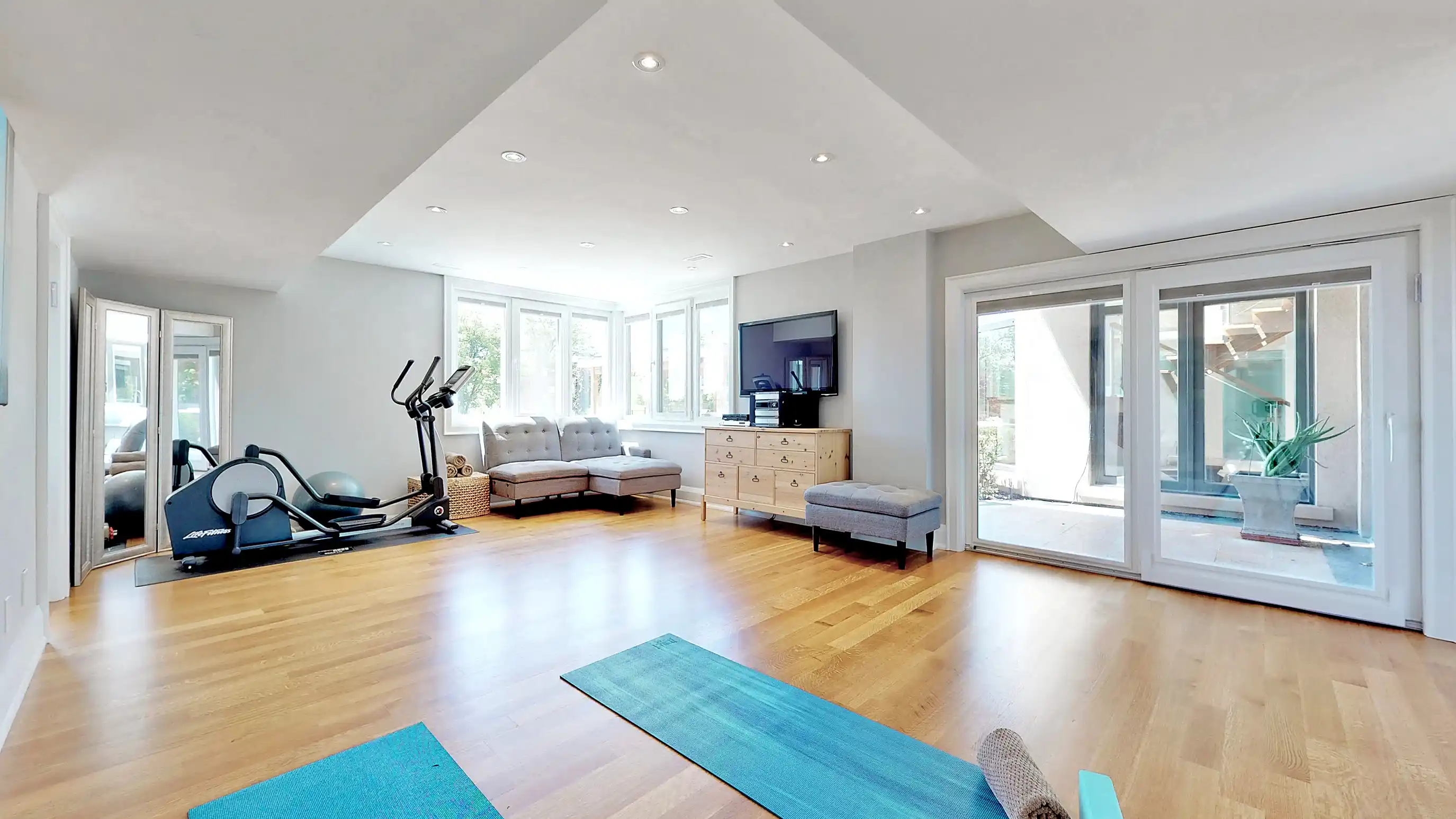 17 Dew Drop Crt, Vaughan – image 258
