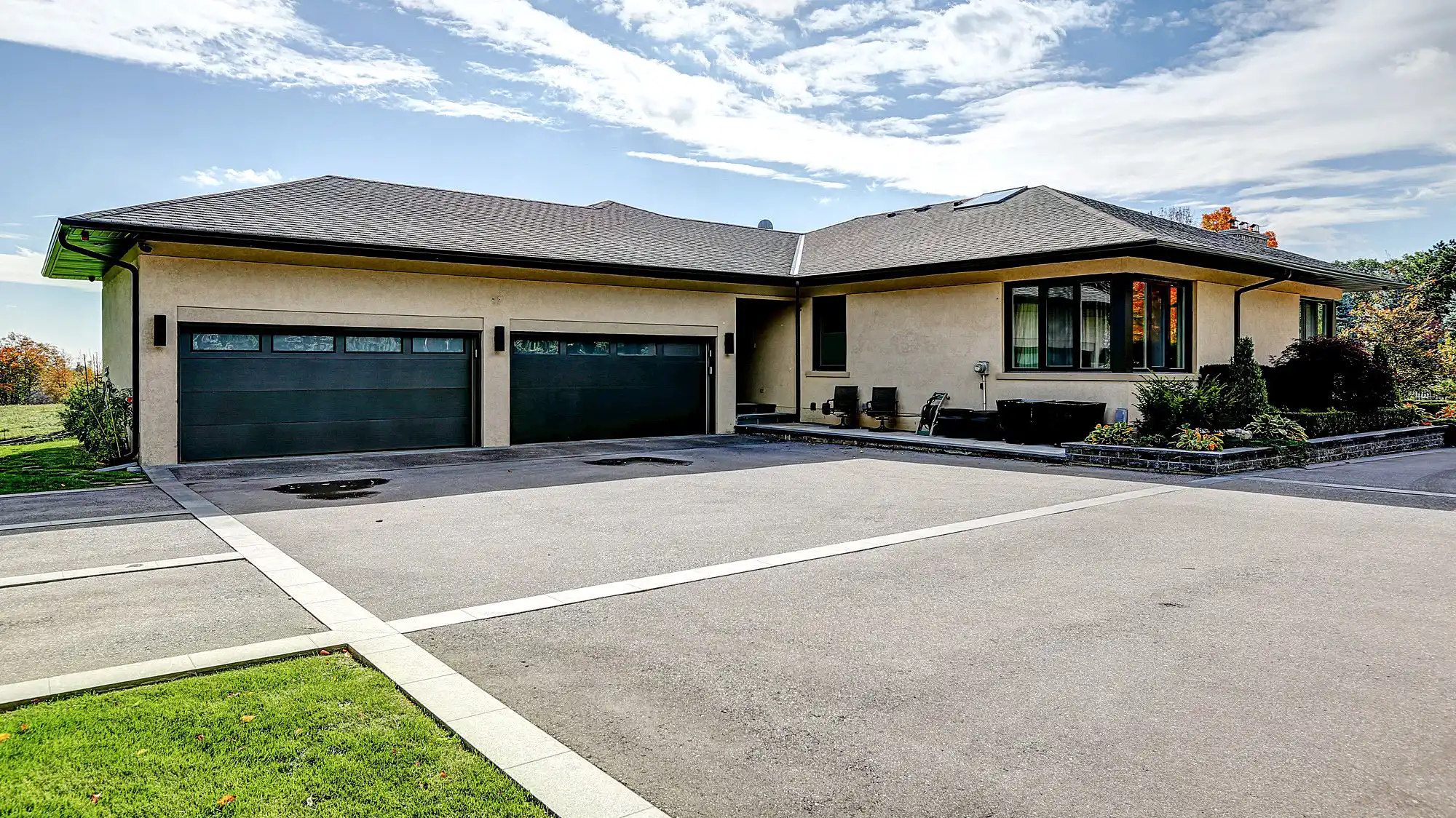 17 Dew Drop Crt, Vaughan – image 270