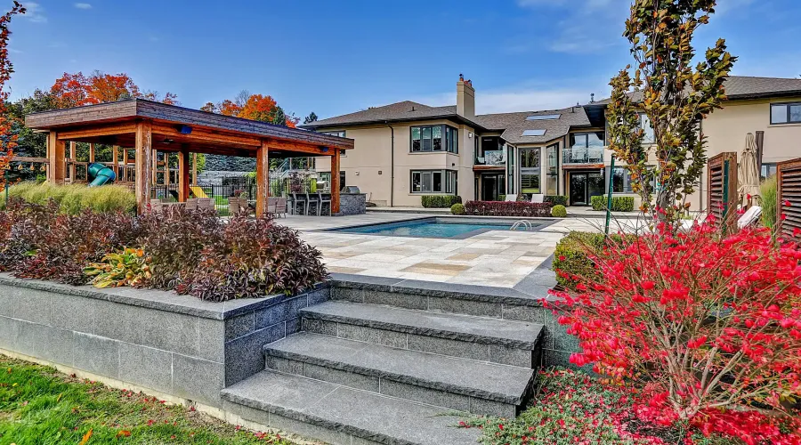 17 Dew Drop Crt, Vaughan, Ontario, L6A 1E9, Canada, 5 Bedrooms Bedrooms, 10 Rooms Rooms,6 BathroomsBathrooms,Residential,For Sale,Dew Drop,1952509