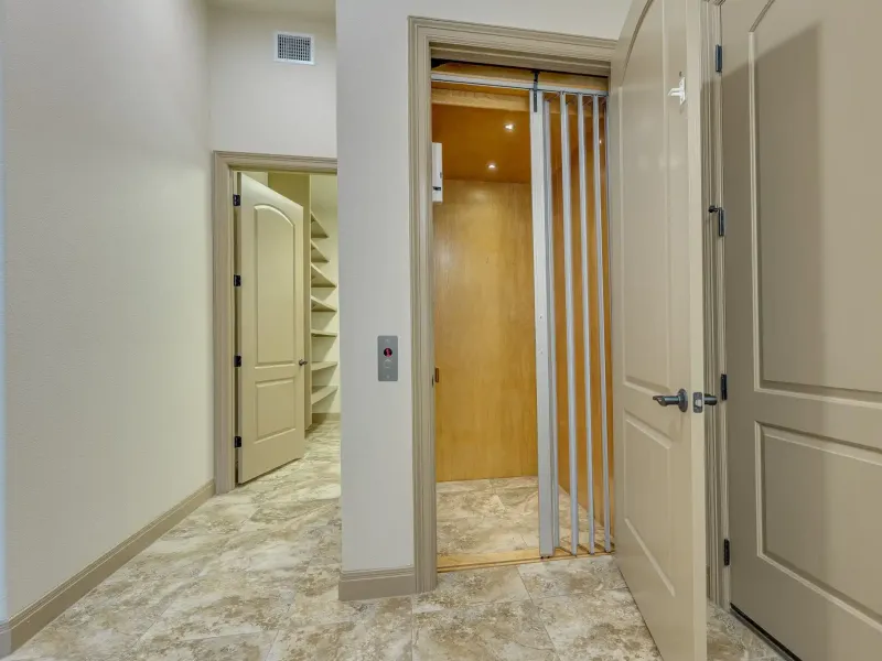 Gated Canyons at Lake Travis – image 12