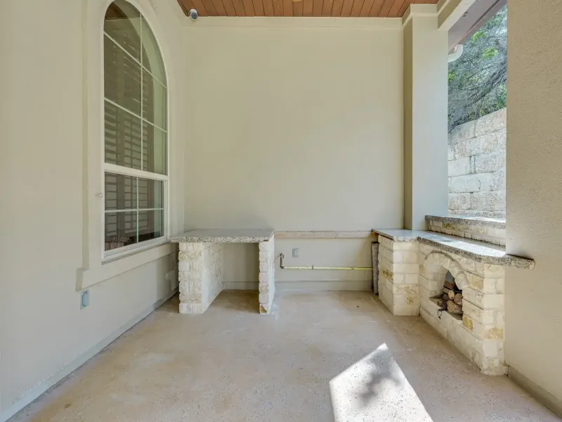 Gated Canyons at Lake Travis – image 23