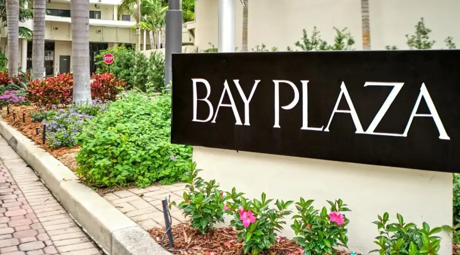 1255 N Gulfstream Ave, Sarasota, Florida, 34326, United States, 2 Bedrooms Bedrooms, 5 Rooms Rooms,2 BathroomsBathrooms,Condo,For Sale,Bay Plaza,Gulfstream,2,1953286