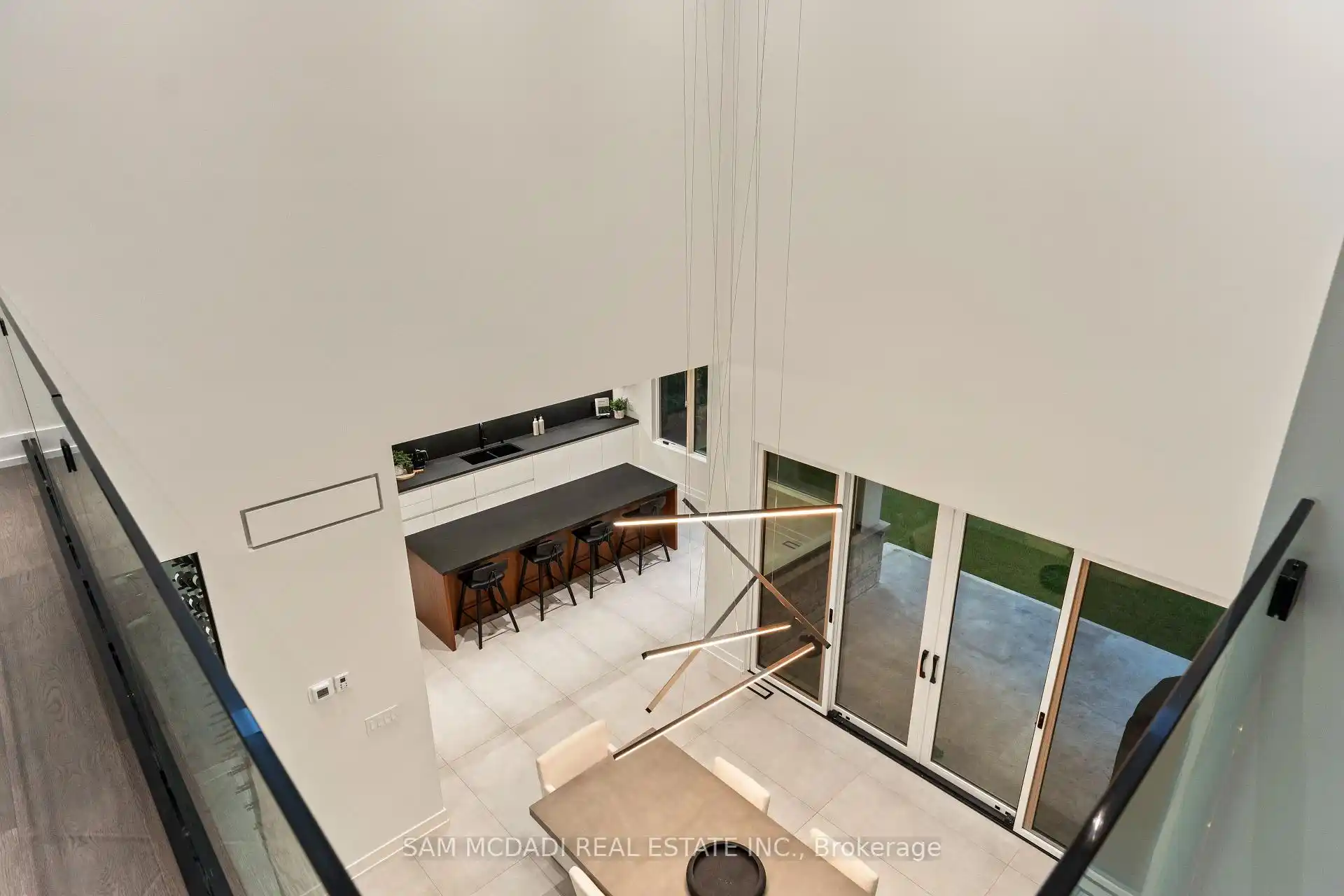 2075 Shawanaga Trail, Mississauga (W13105650) – image 17