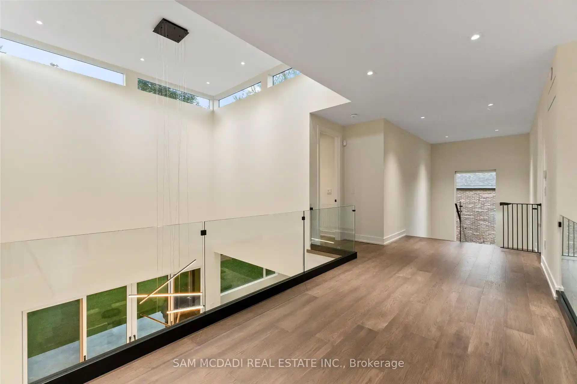 2075 Shawanaga Trail, Mississauga (W13105650) – image 18