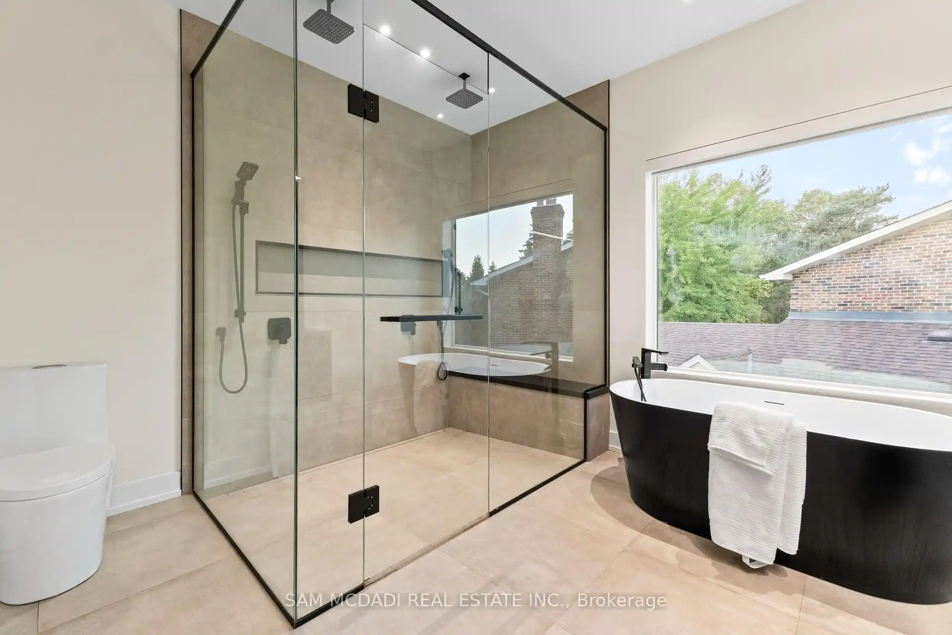 2075 Shawanaga Trail, Mississauga (W13105650) – image 26
