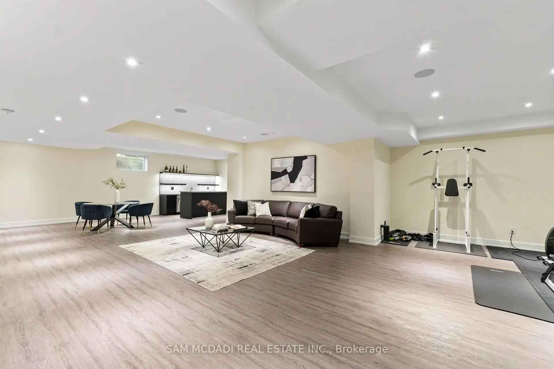 2075 Shawanaga Trail, Mississauga (W13105650) – image 39