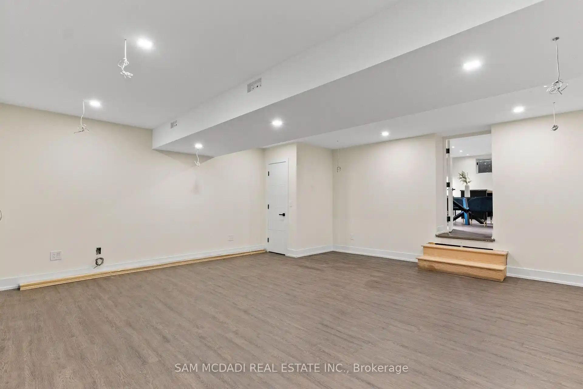 2075 Shawanaga Trail, Mississauga (W13105650) – image 40