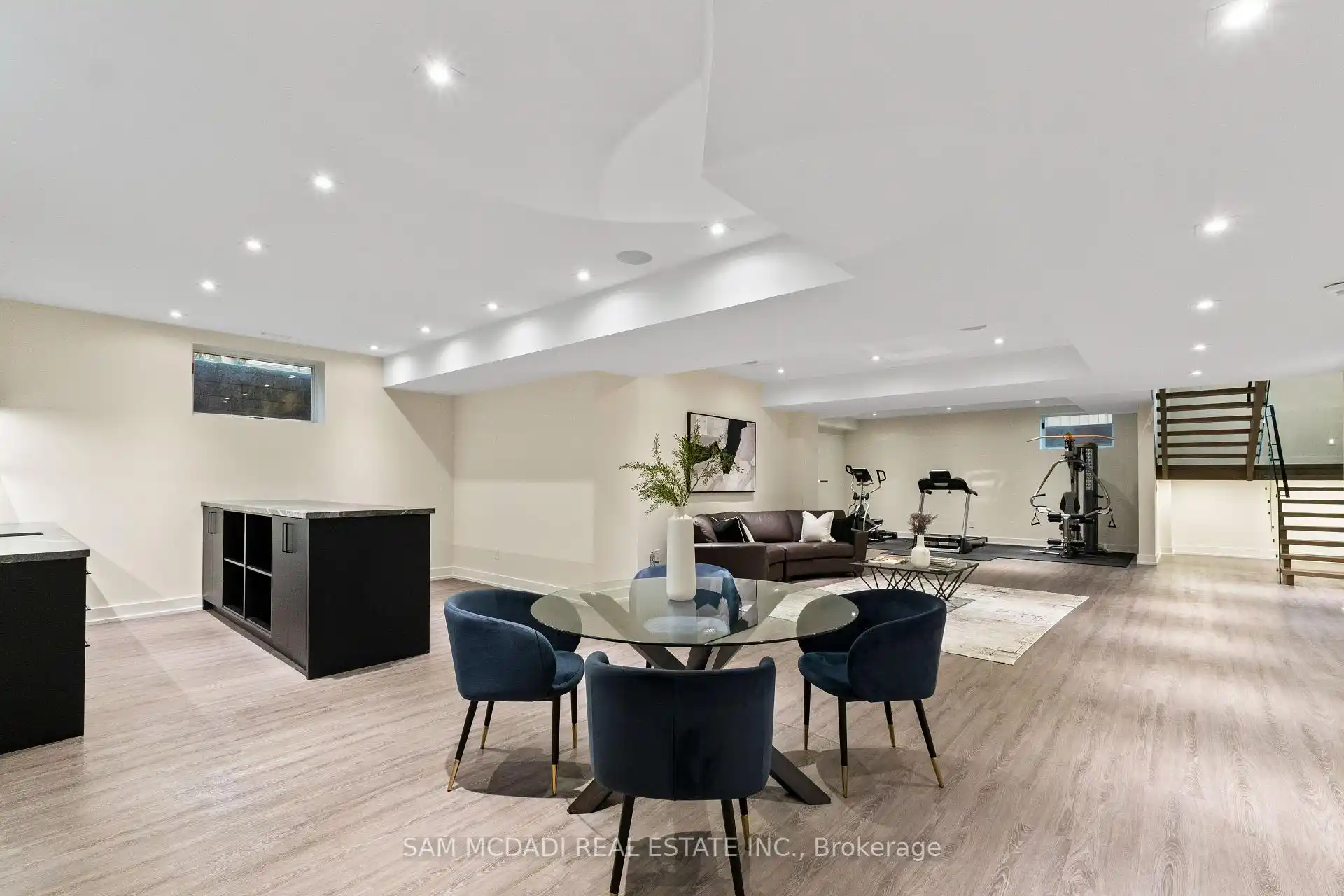 2075 Shawanaga Trail, Mississauga (W13105650) – image 41