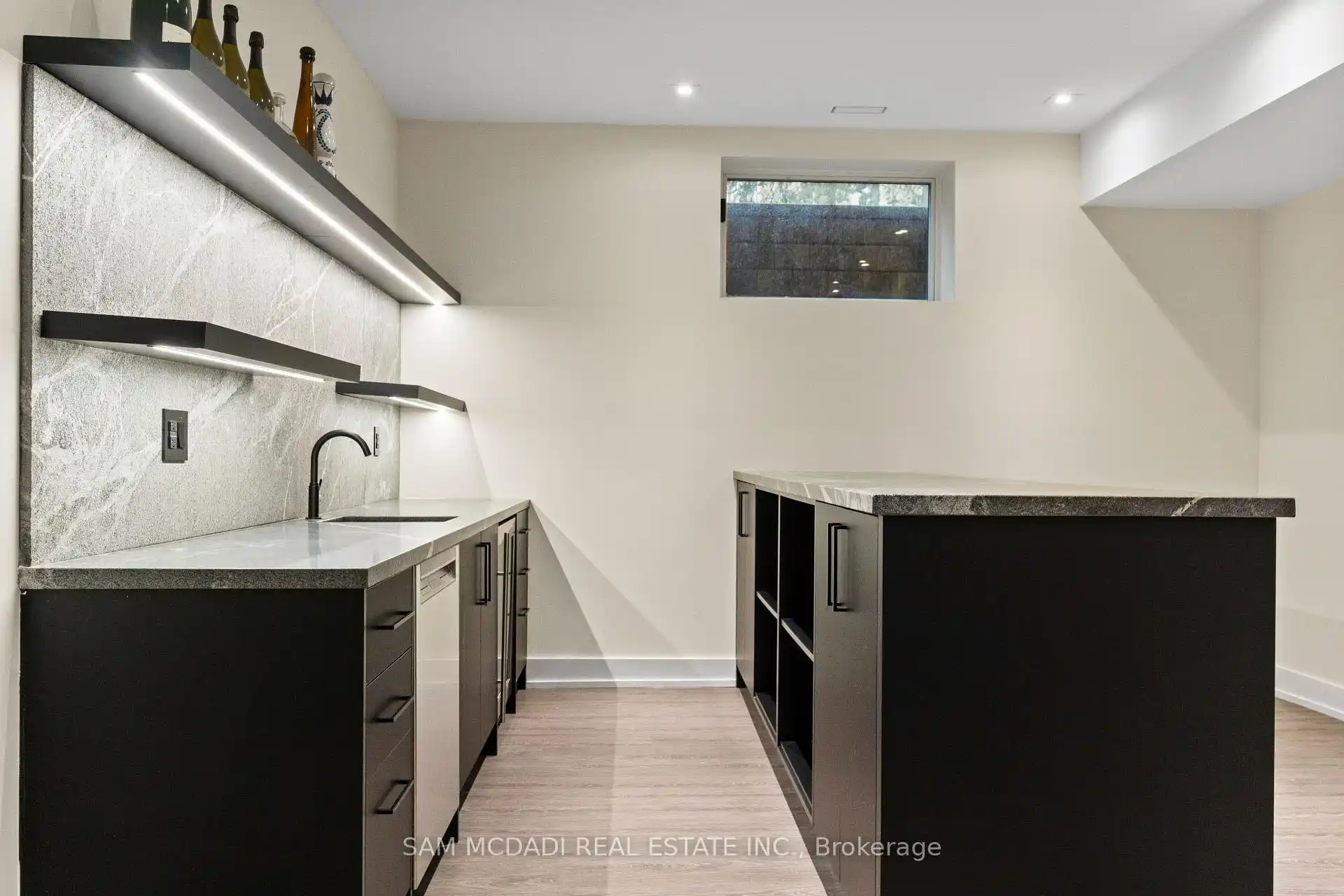 2075 Shawanaga Trail, Mississauga (W13105650) – image 42