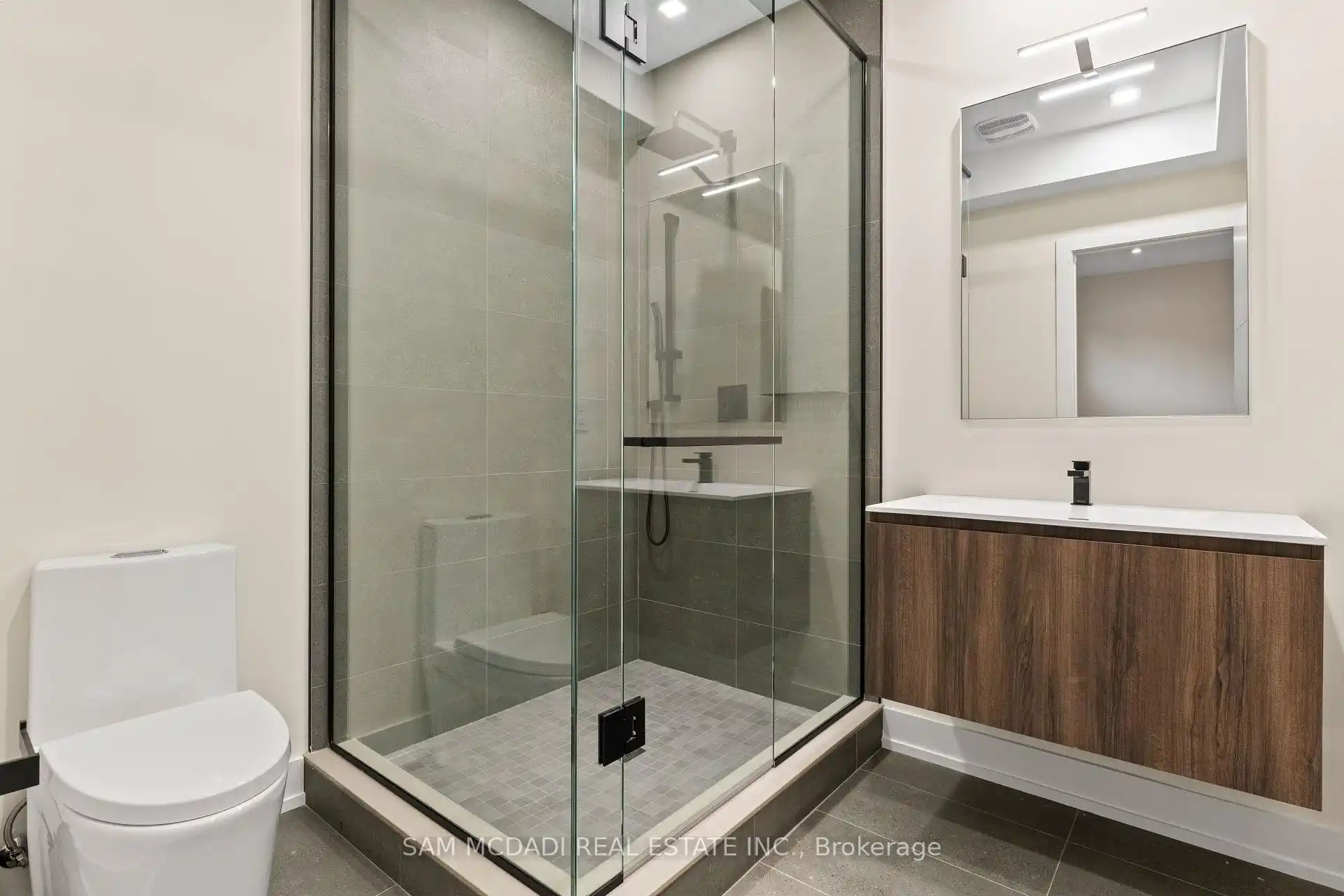 2075 Shawanaga Trail, Mississauga (W13105650) – image 44