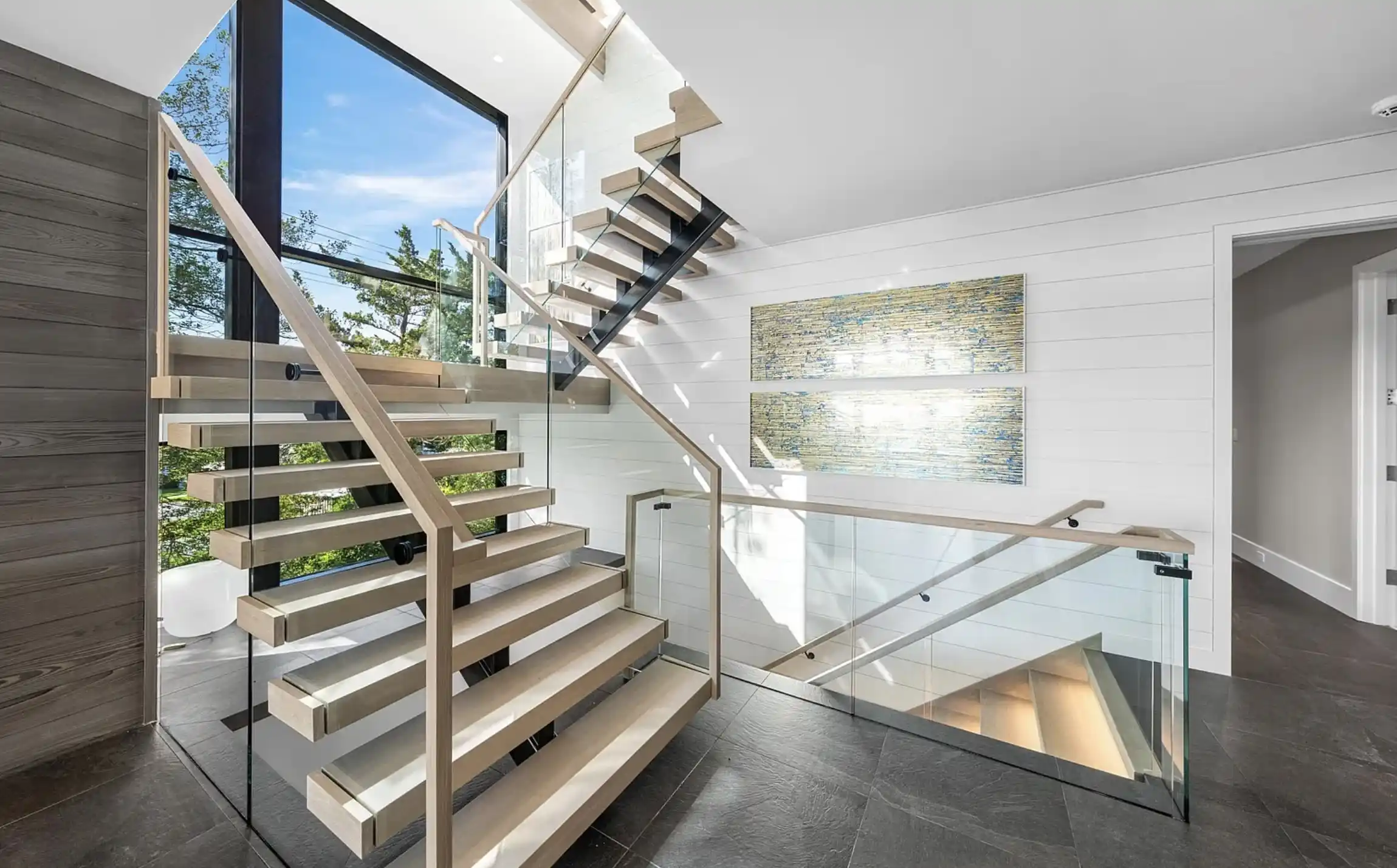 One-of-a-Kind Oceanfront Masterpiece – image 2