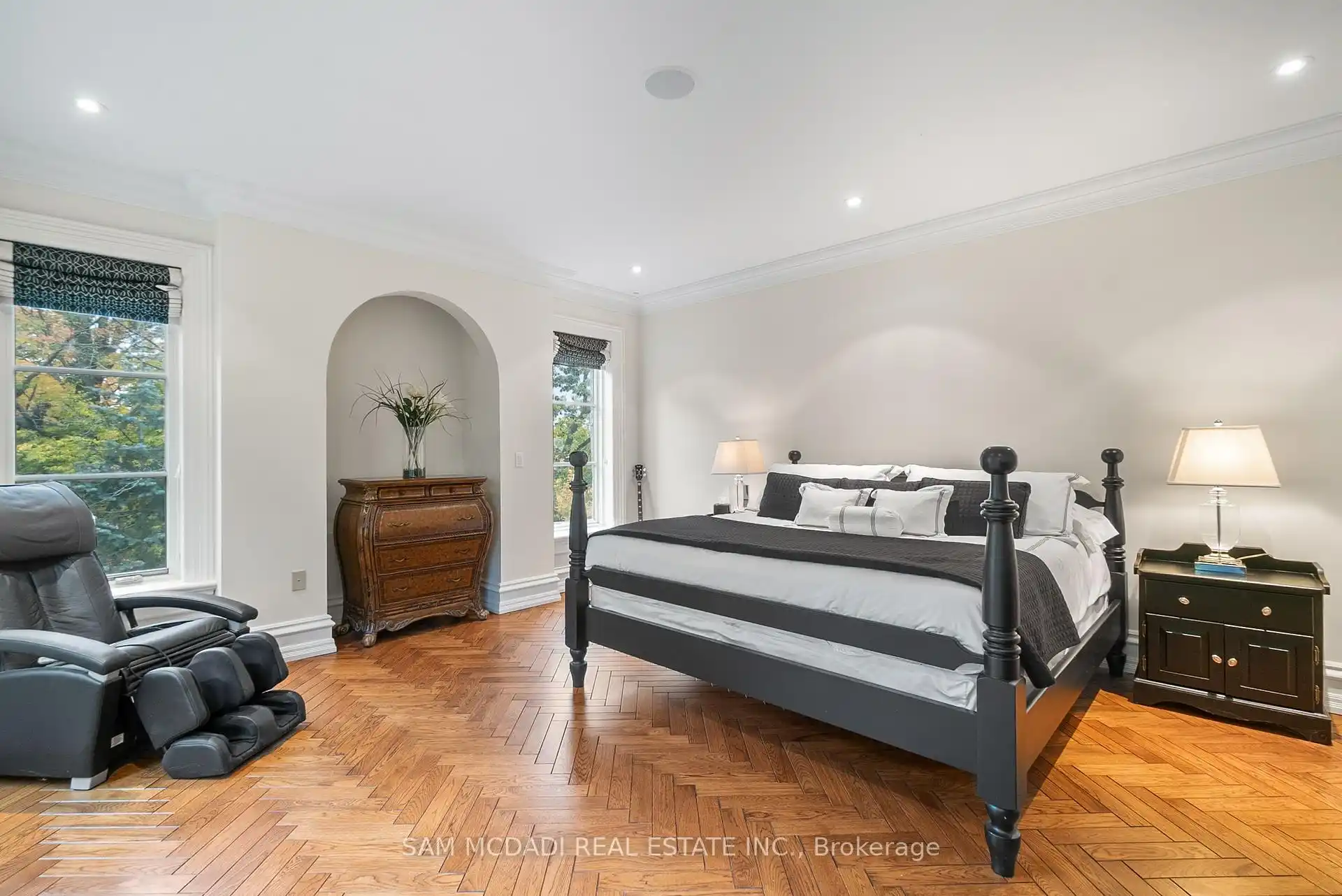 1343 Blythe Road, Mississauga (W12498050) – image 33