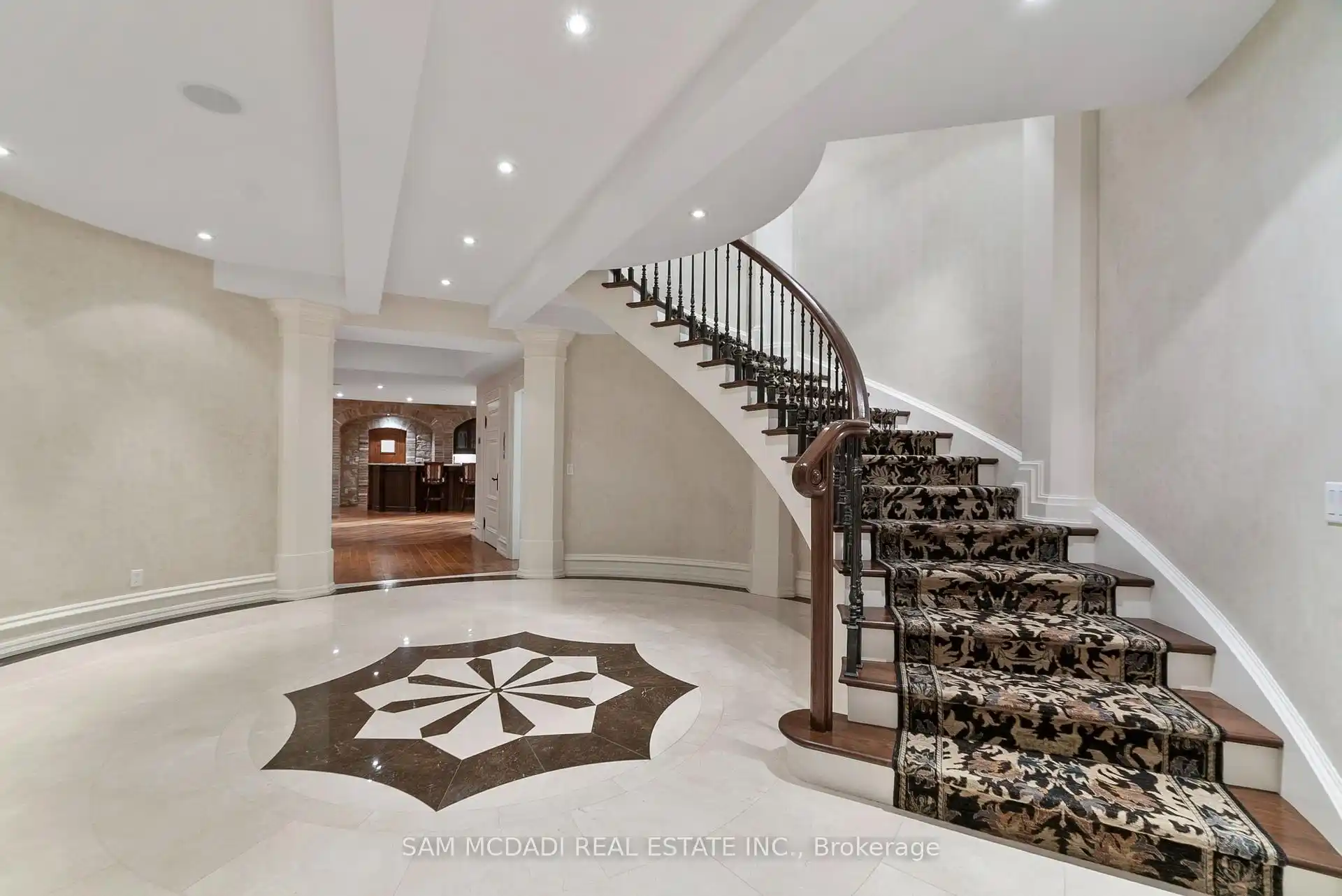 1343 Blythe Road, Mississauga (W12498050) – image 38