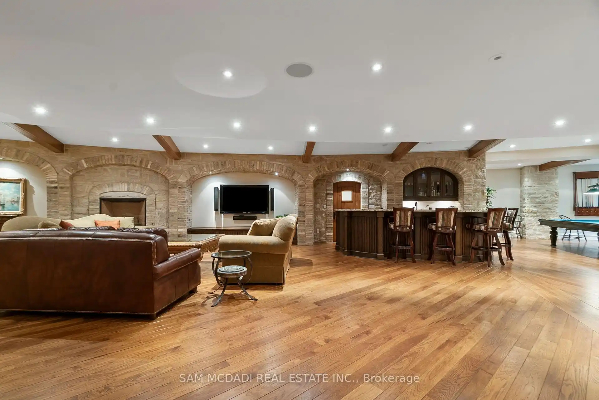 1343 Blythe Road, Mississauga (W12498050) – image 39