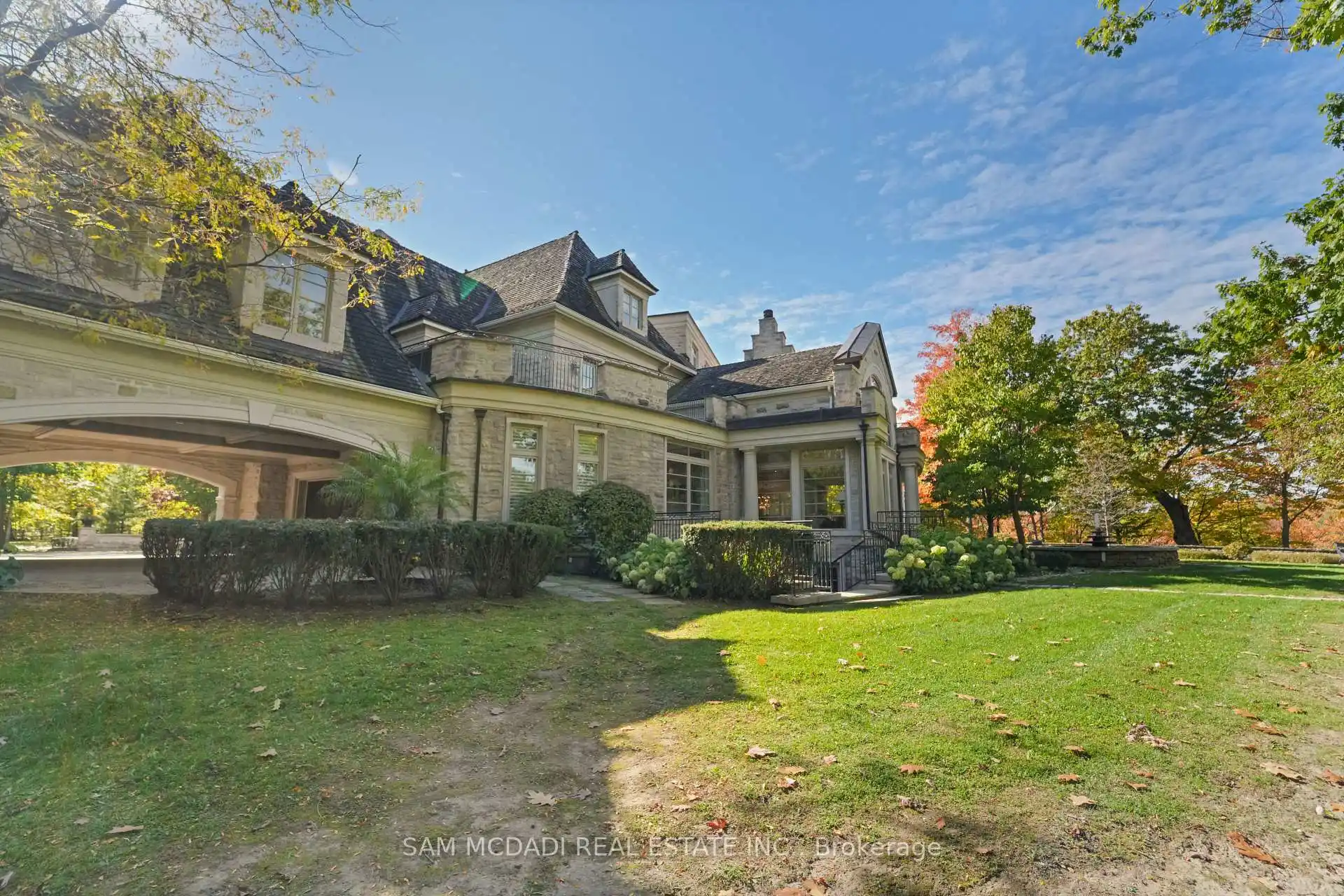 1343 Blythe Road, Mississauga (W12498050) – image 46