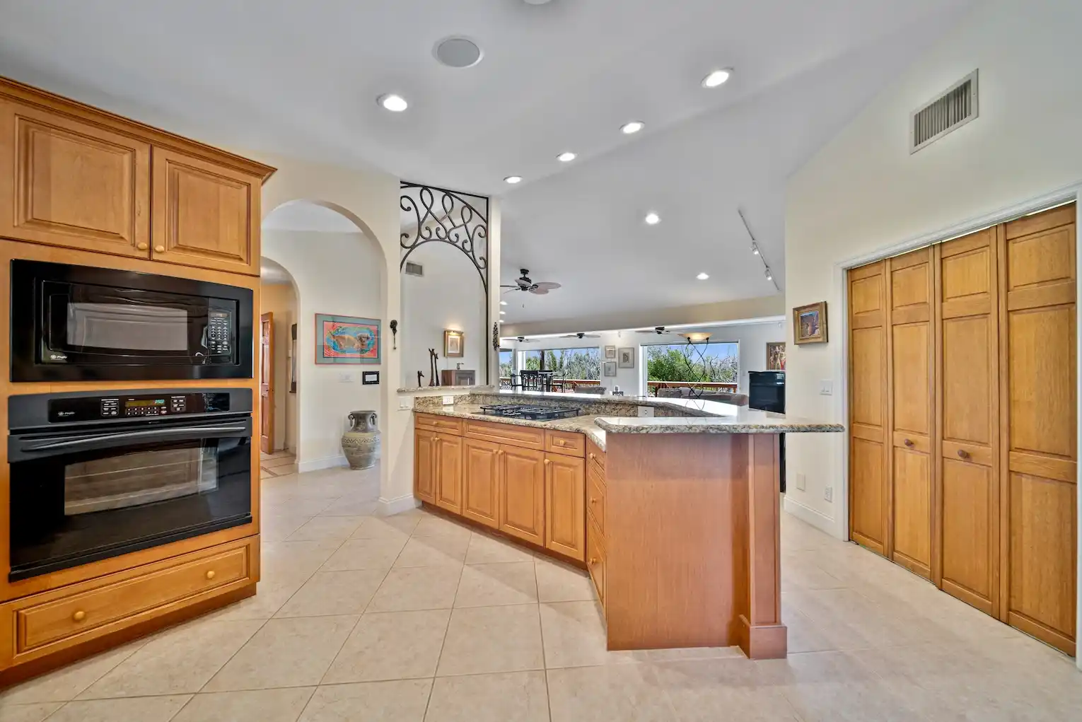 SANIBEL ISLAND - PEACEFUL SURROUNDINGS – image 15