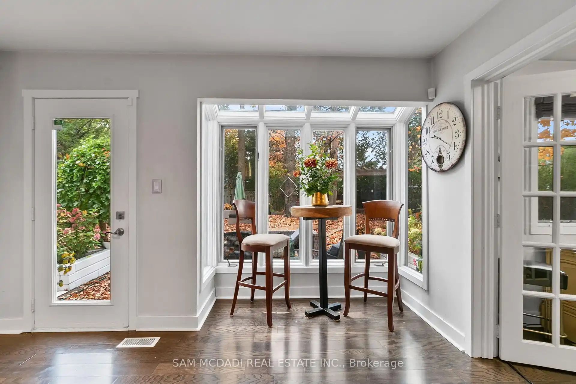 988 Tennyson Avenue, Mississauga (W12778942) – image 22