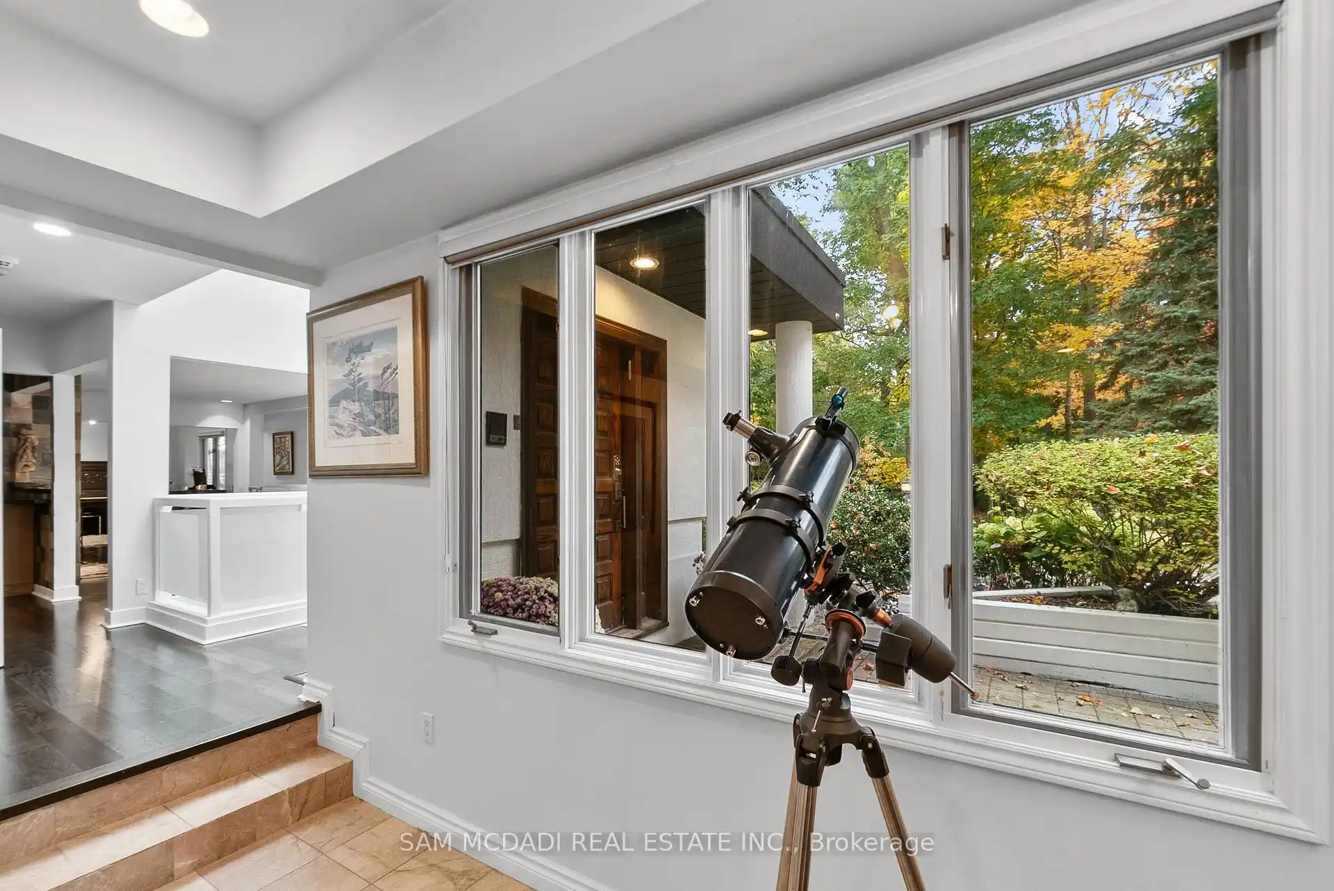 988 Tennyson Avenue, Mississauga (W12778942) – image 23