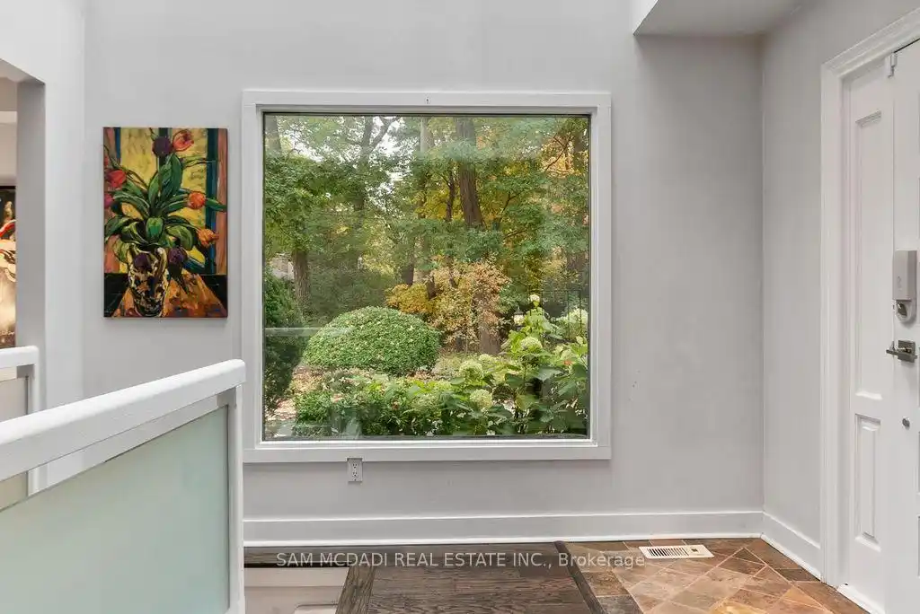 988 Tennyson Avenue, Mississauga (W12778942) – image 26