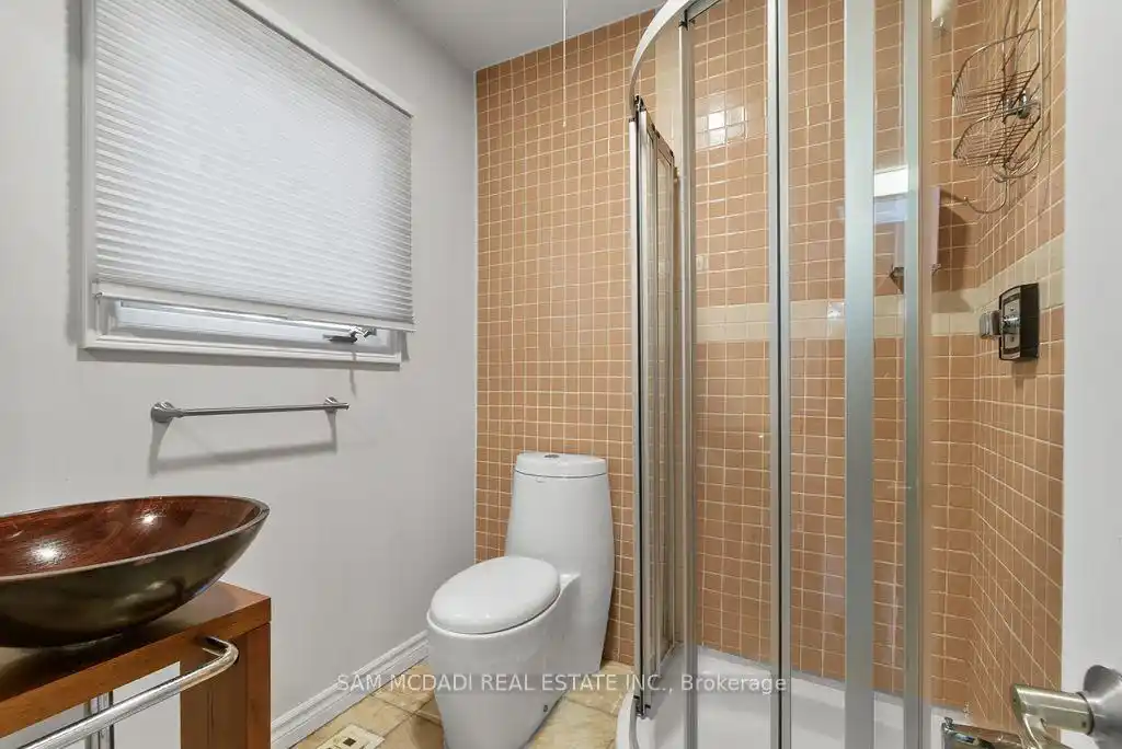 988 Tennyson Avenue, Mississauga (W12778942) – image 39