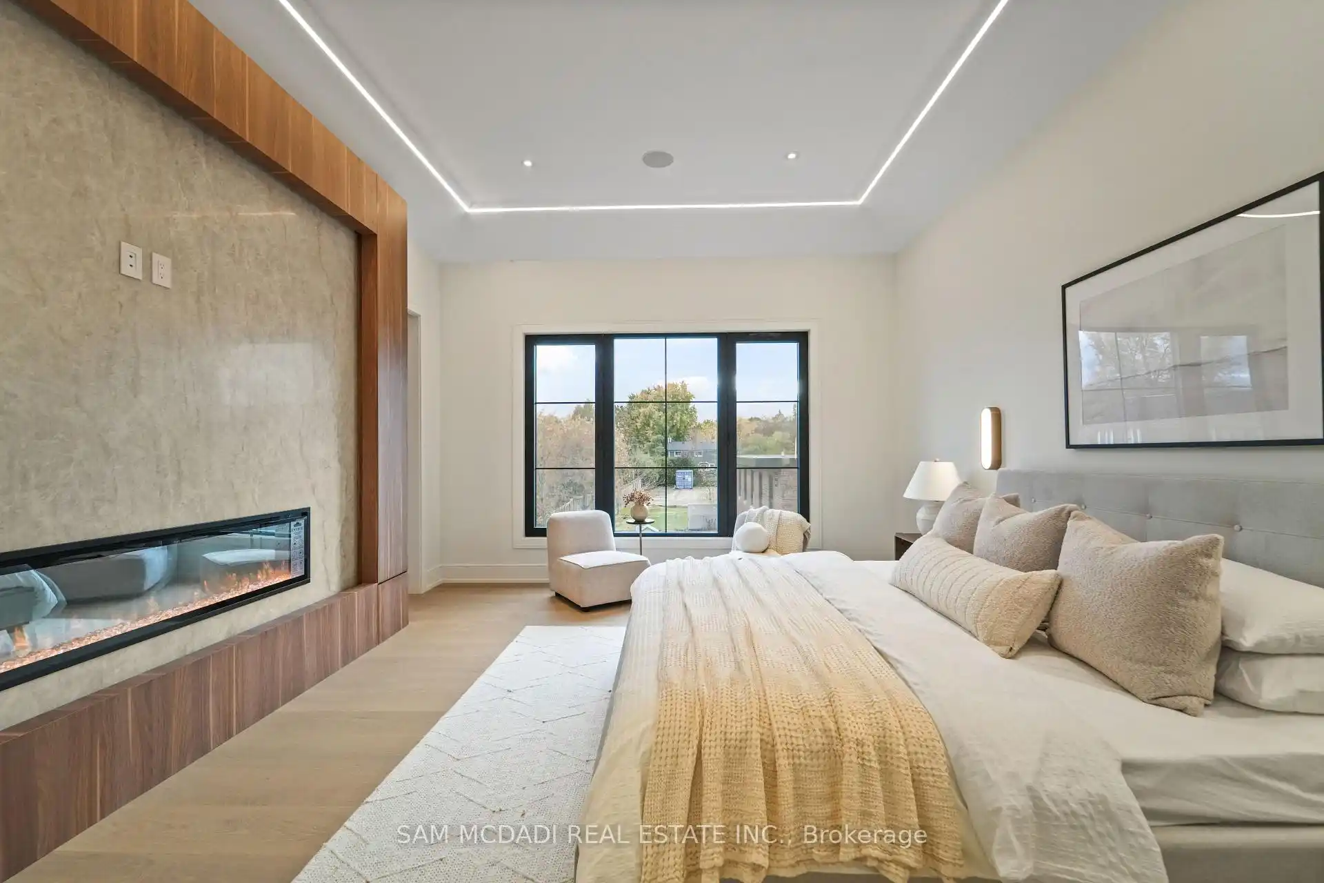 152 Third Line, Oakville (W12821740) – image 19