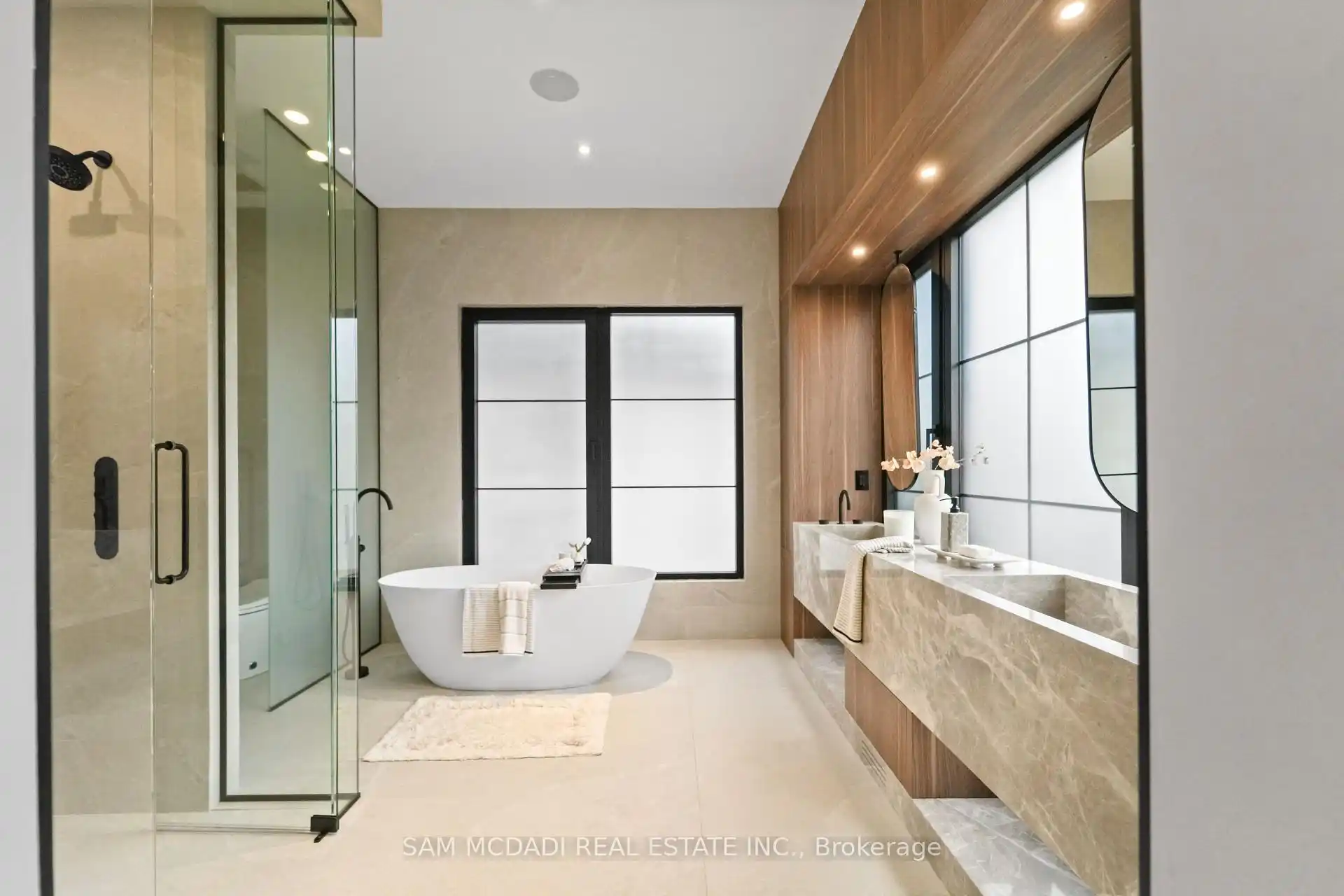 152 Third Line, Oakville (W12821740) – image 21