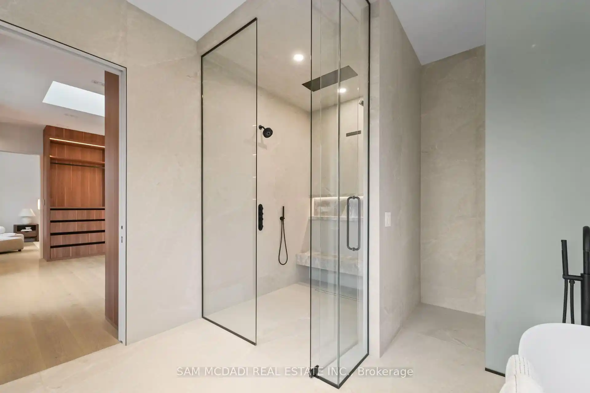 152 Third Line, Oakville (W12821740) – image 23