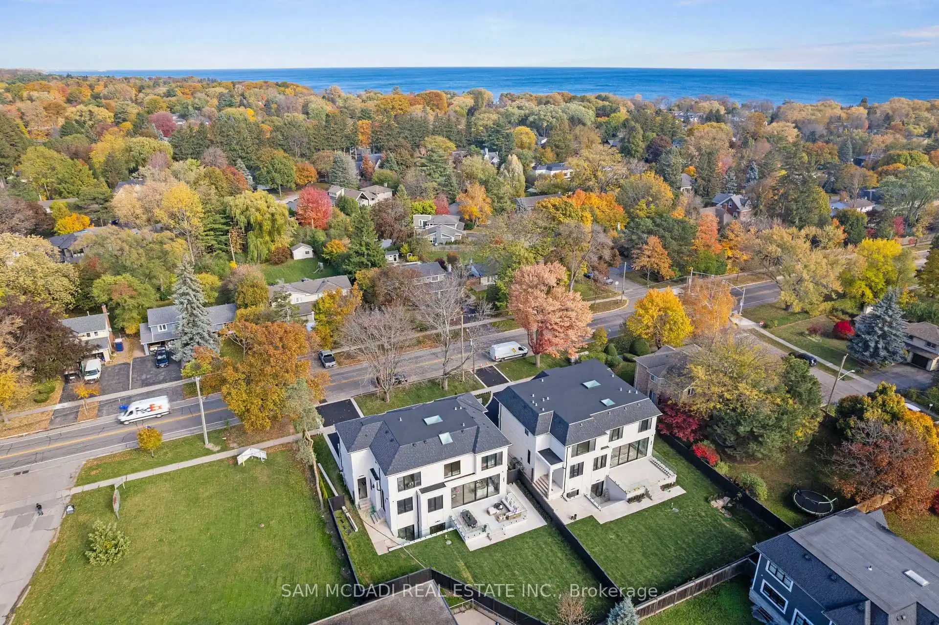 152 Third Line, Oakville (W12821740) – image 50