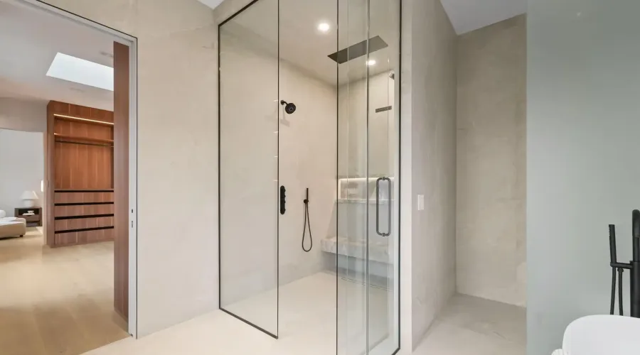152 Third Line 152 Third Line, Oakville, Ontario, L6L 3Z8, Canada, 4 Bedrooms Bedrooms, ,6 BathroomsBathrooms,Residential,For Sale,152 Third Line,1989798