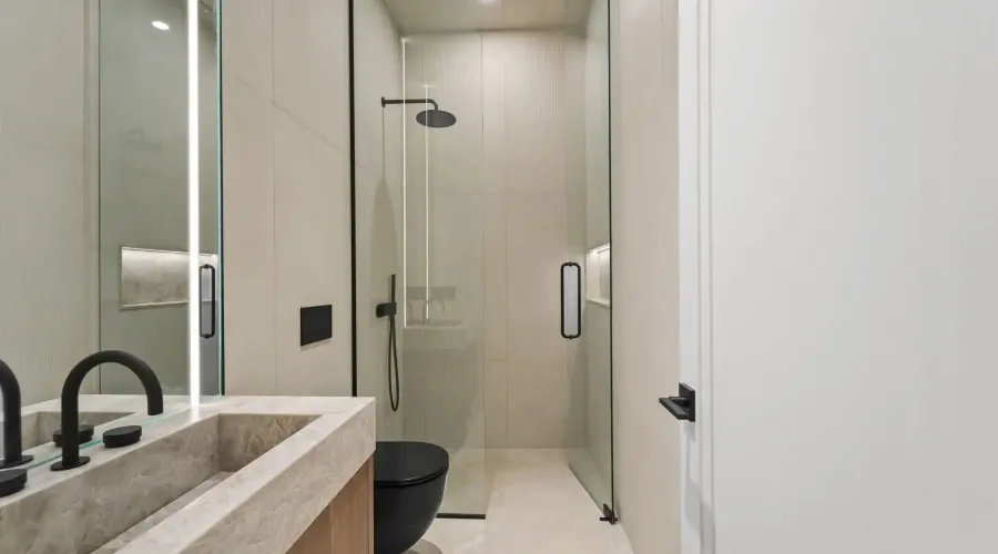 152 Third Line 152 Third Line, Oakville, Ontario, L6L 3Z8, Canada, 4 Bedrooms Bedrooms, ,6 BathroomsBathrooms,Residential,For Sale,152 Third Line,1989798