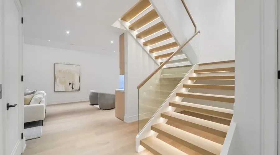 152 Third Line 152 Third Line, Oakville, Ontario, L6L 3Z8, Canada, 4 Bedrooms Bedrooms, ,6 BathroomsBathrooms,Residential,For Sale,152 Third Line,1989798