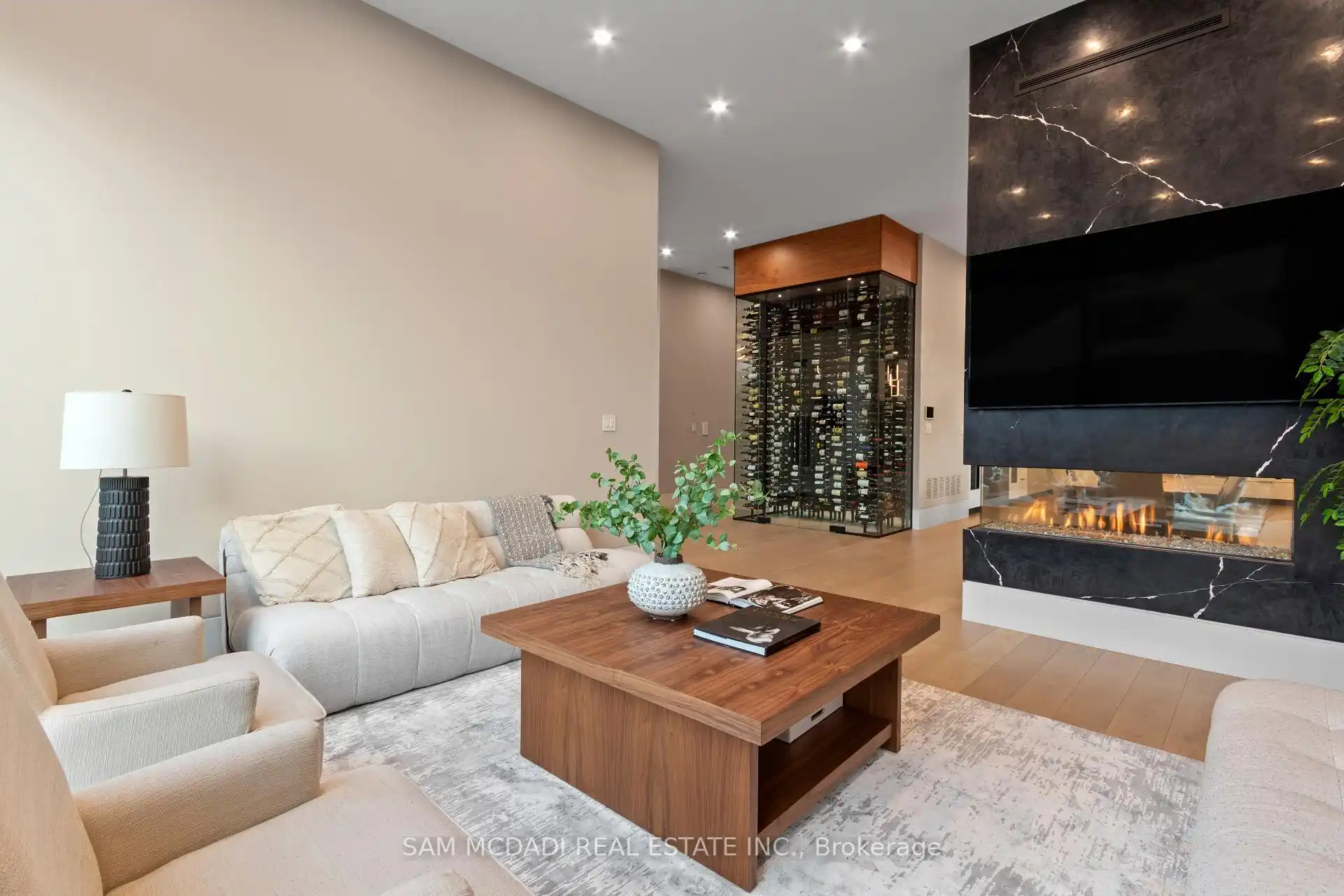 112 Elton Park Road, Oakville (W12539428) – image 30