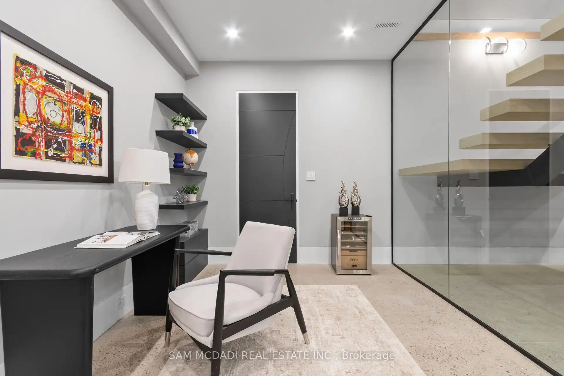 112 Elton Park Road, Oakville (W12539428) – image 41
