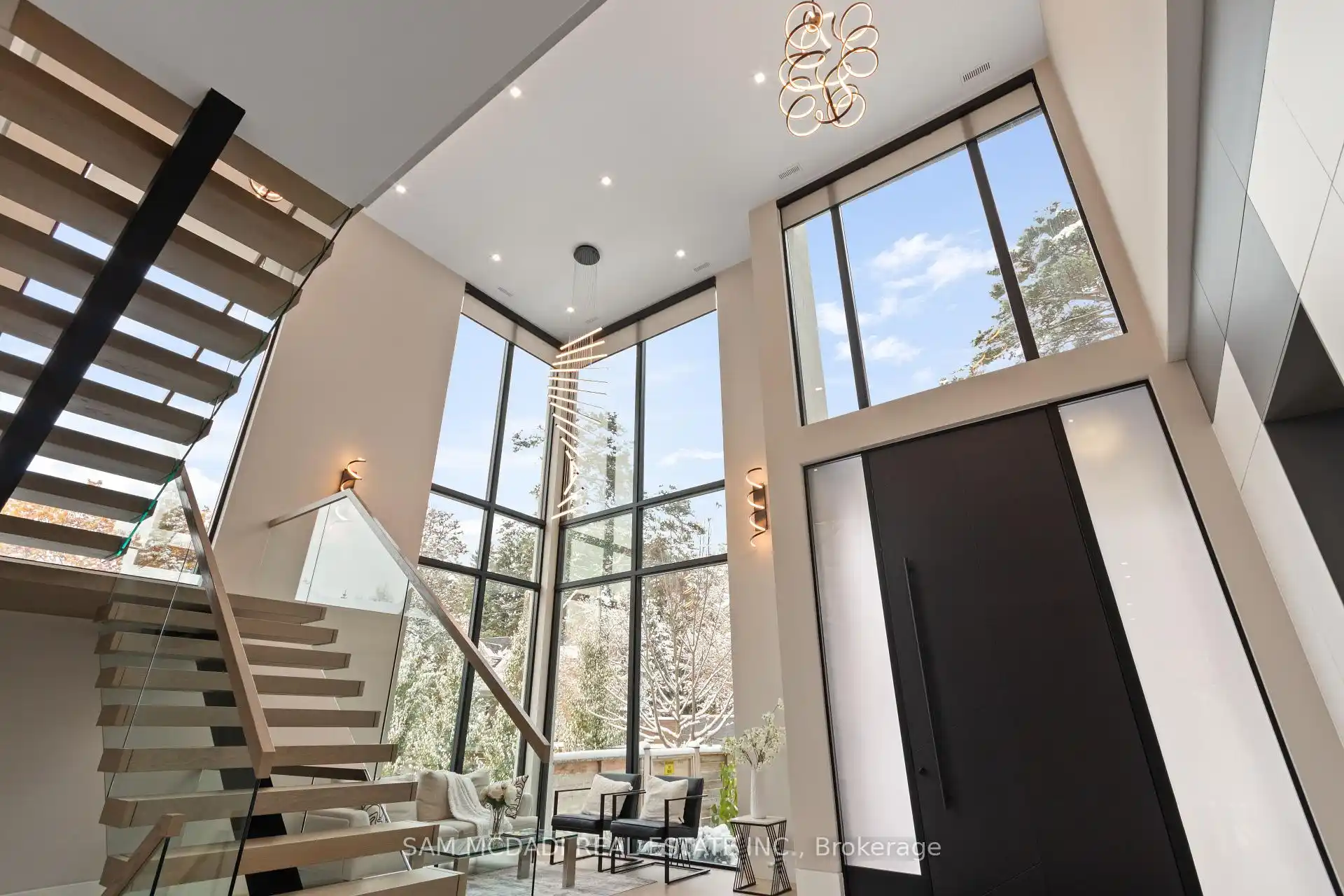 112 Elton Park Road, Oakville (W12539428) – image 5