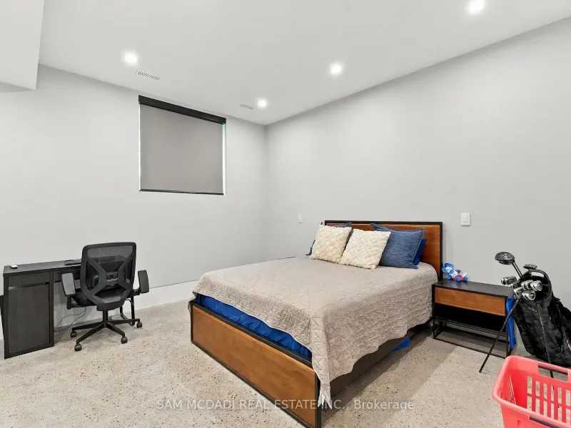 112 Elton Park Road, Oakville (W13815622) – image 34