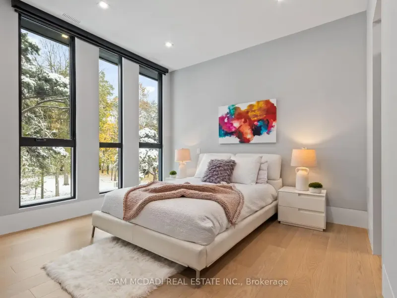 112 Elton Park Road, Oakville (W12539428) – image 16