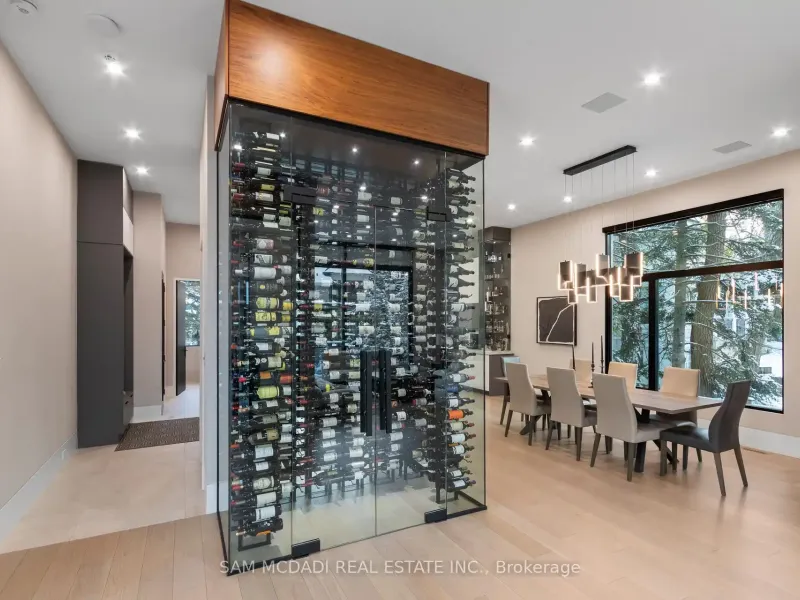 112 Elton Park Road, Oakville (W12539428) – image 26