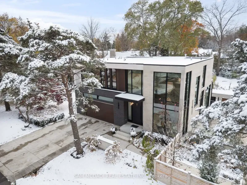 112 Elton Park Road, Oakville (W12539428) – image 48
