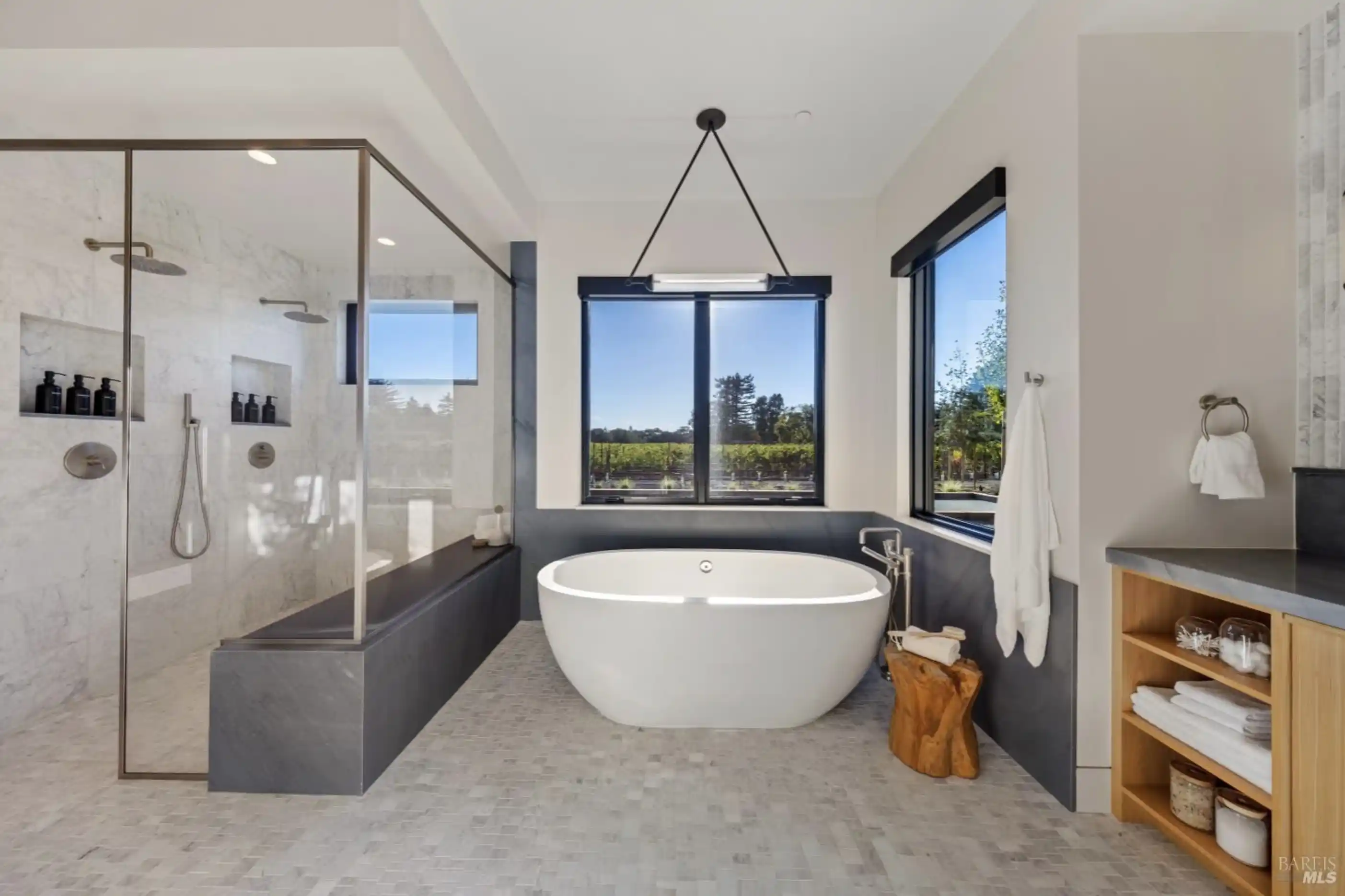 Napa Valley Compound – image 11