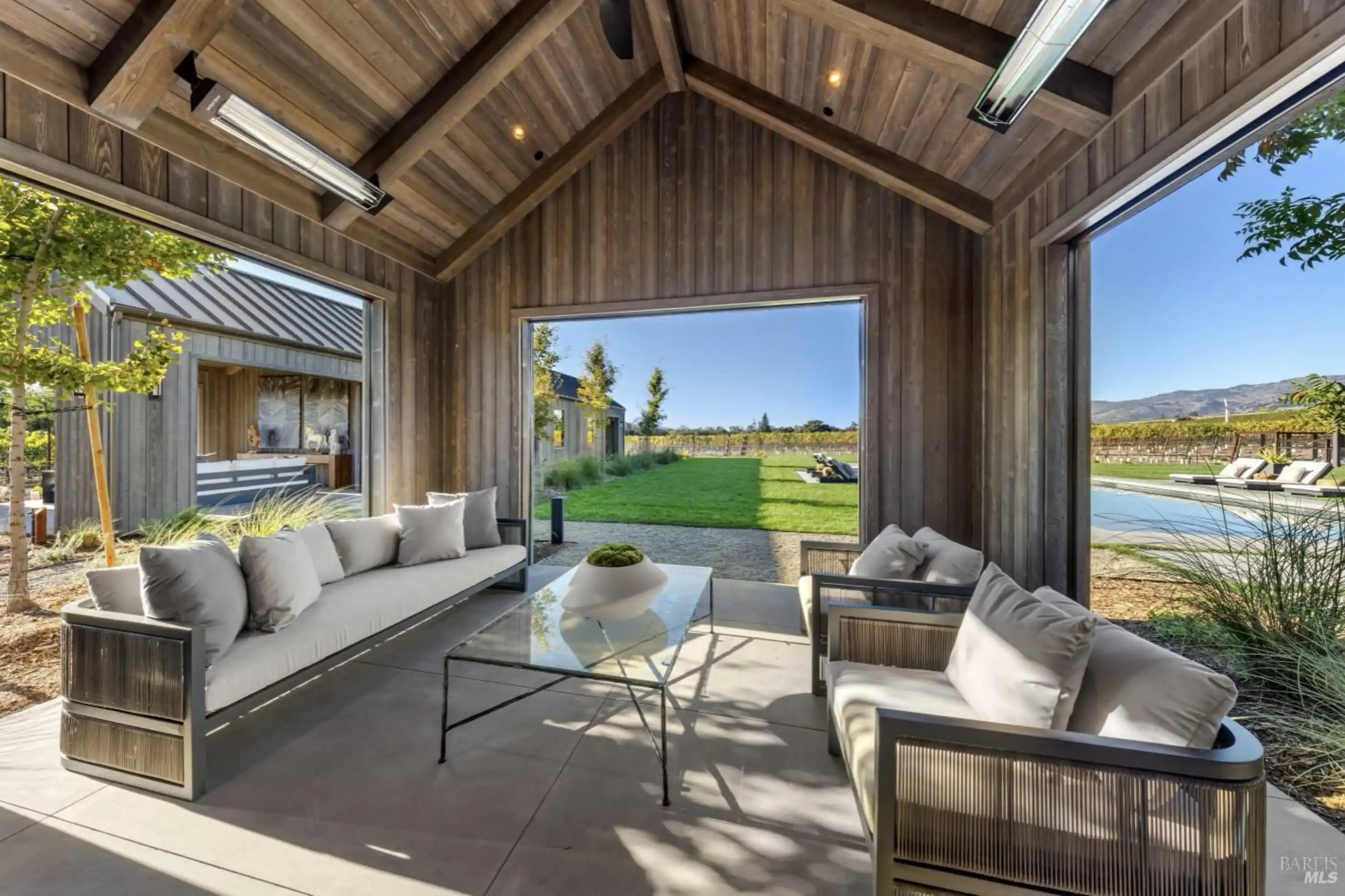 Napa Valley Compound – image 12