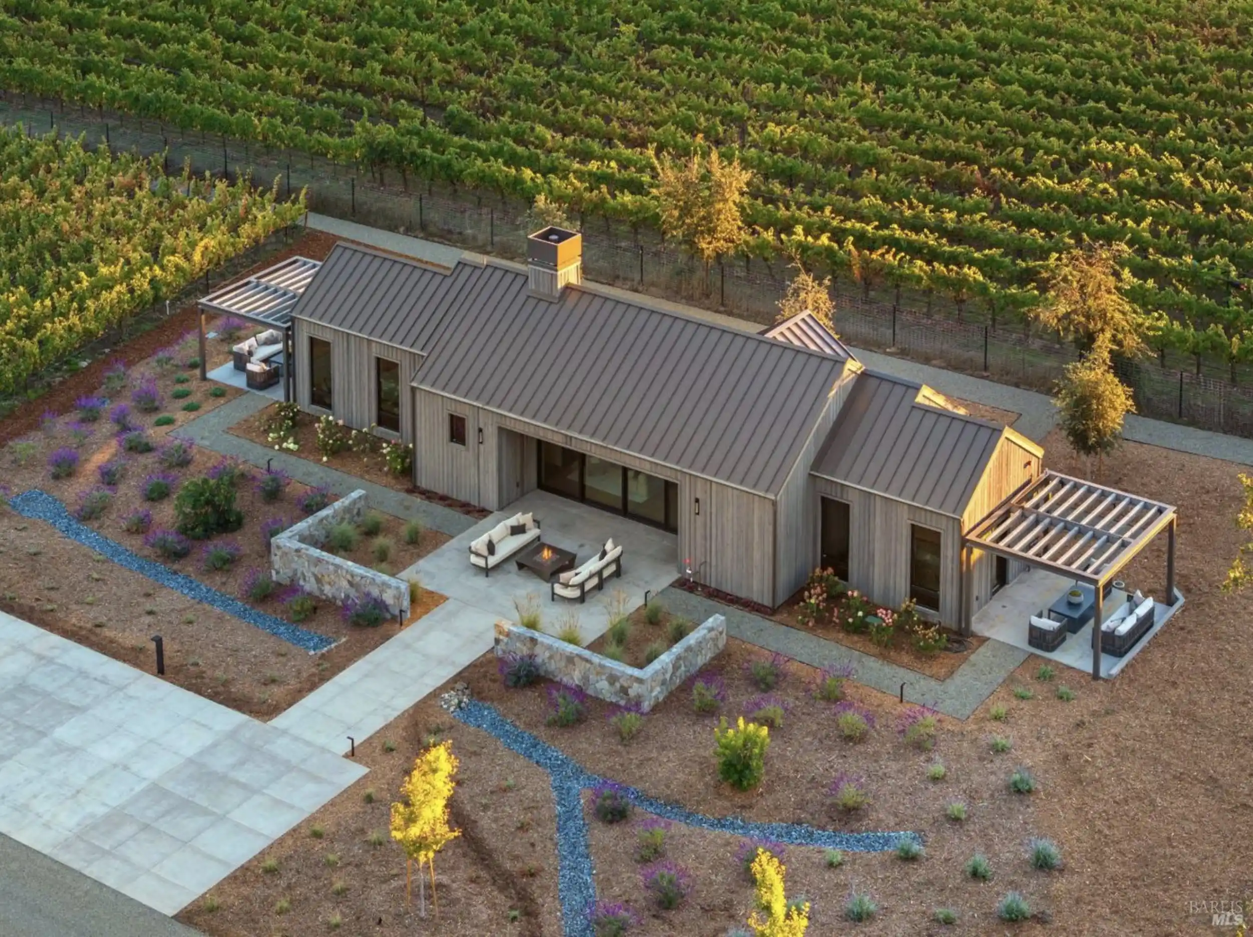 Napa Valley Compound – image 13
