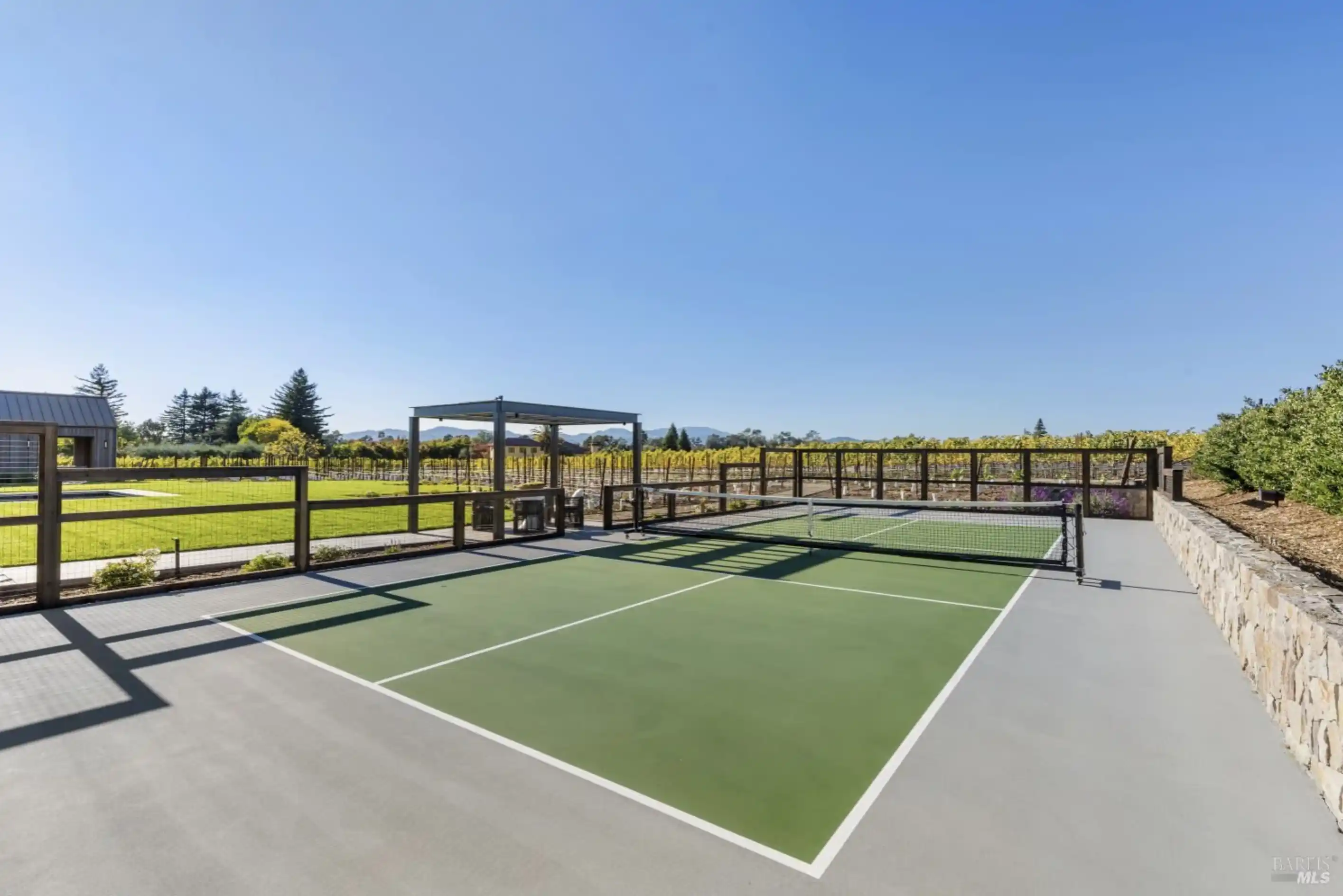 Napa Valley Compound – image 3