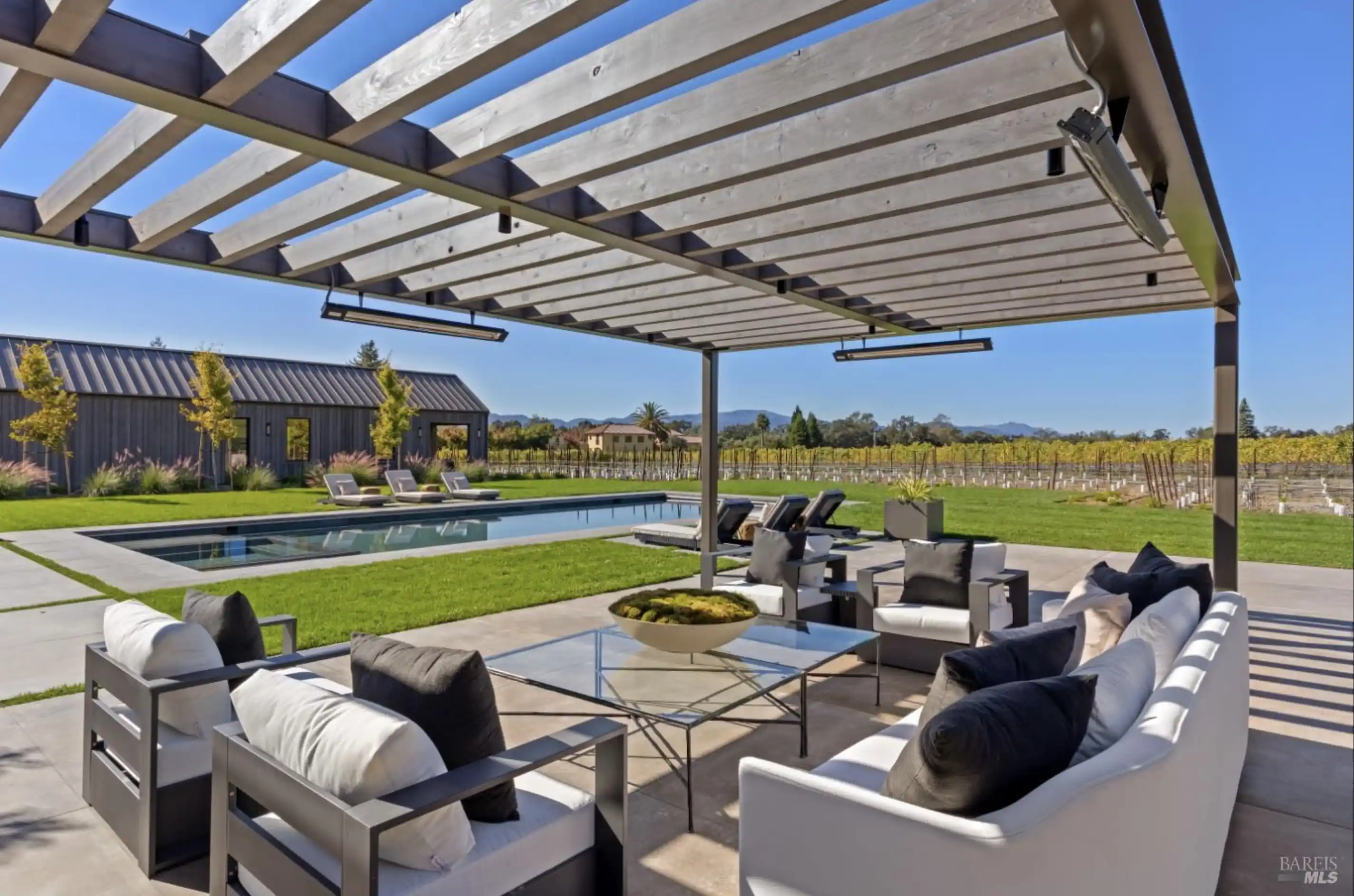 Napa Valley Compound – image 4